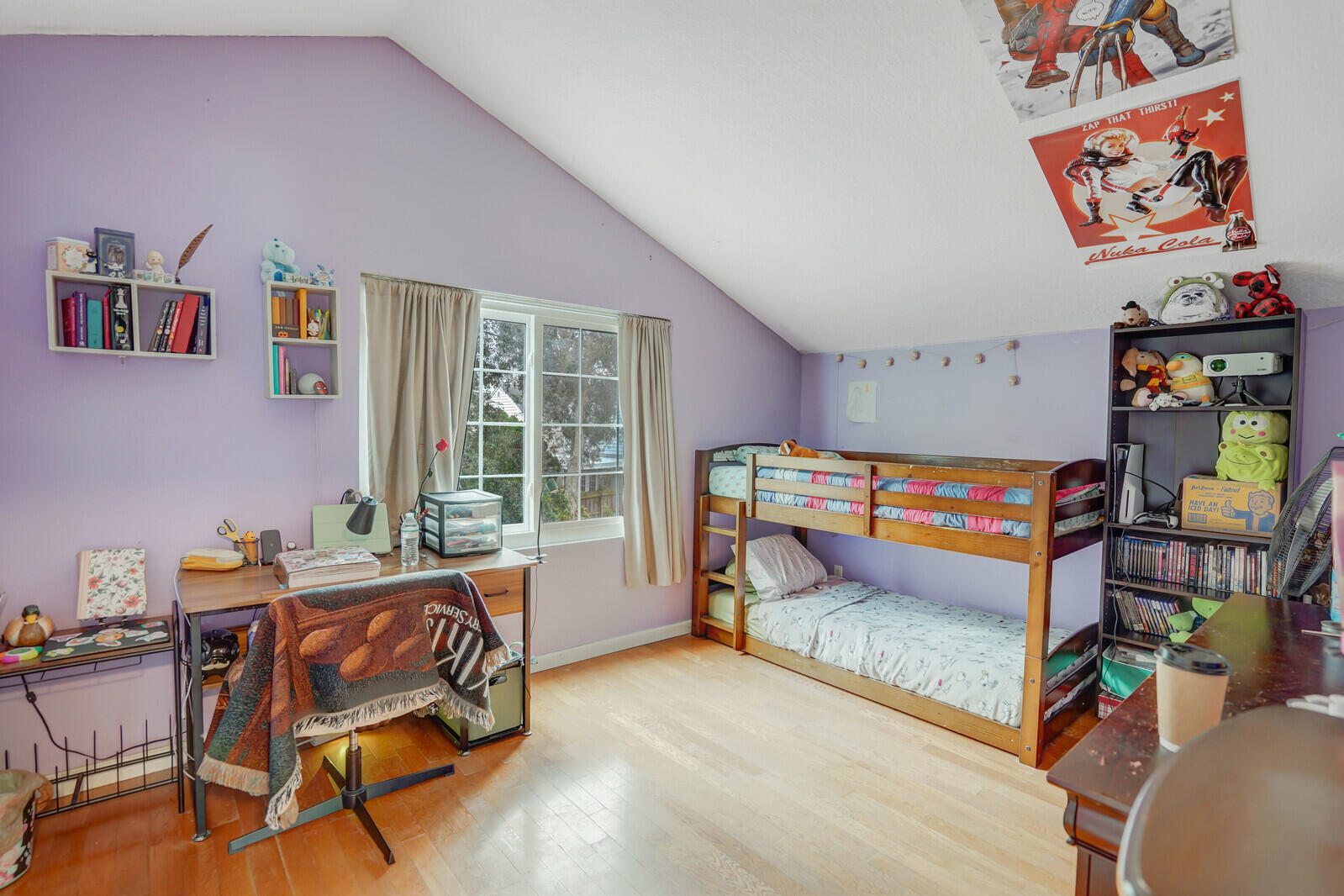 VICTORIA WOODS - Residential