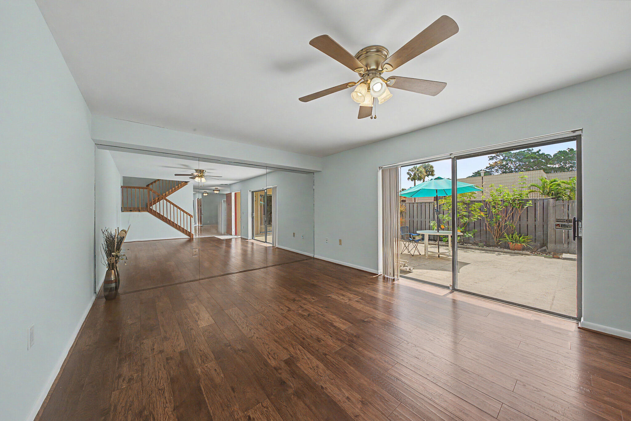 Village Of Sandalwood Lakes So - Residential