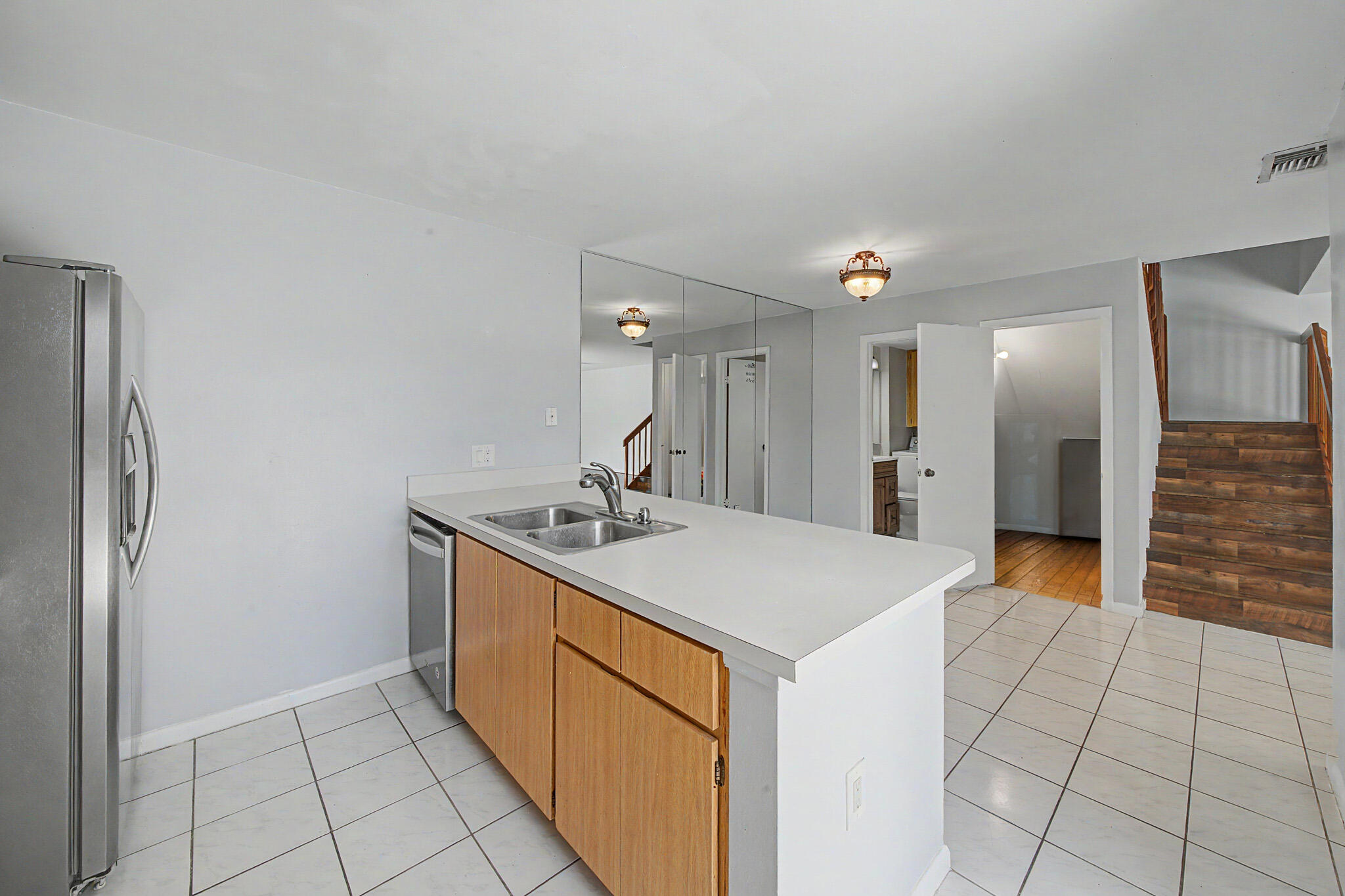 Village Of Sandalwood Lakes So - Residential