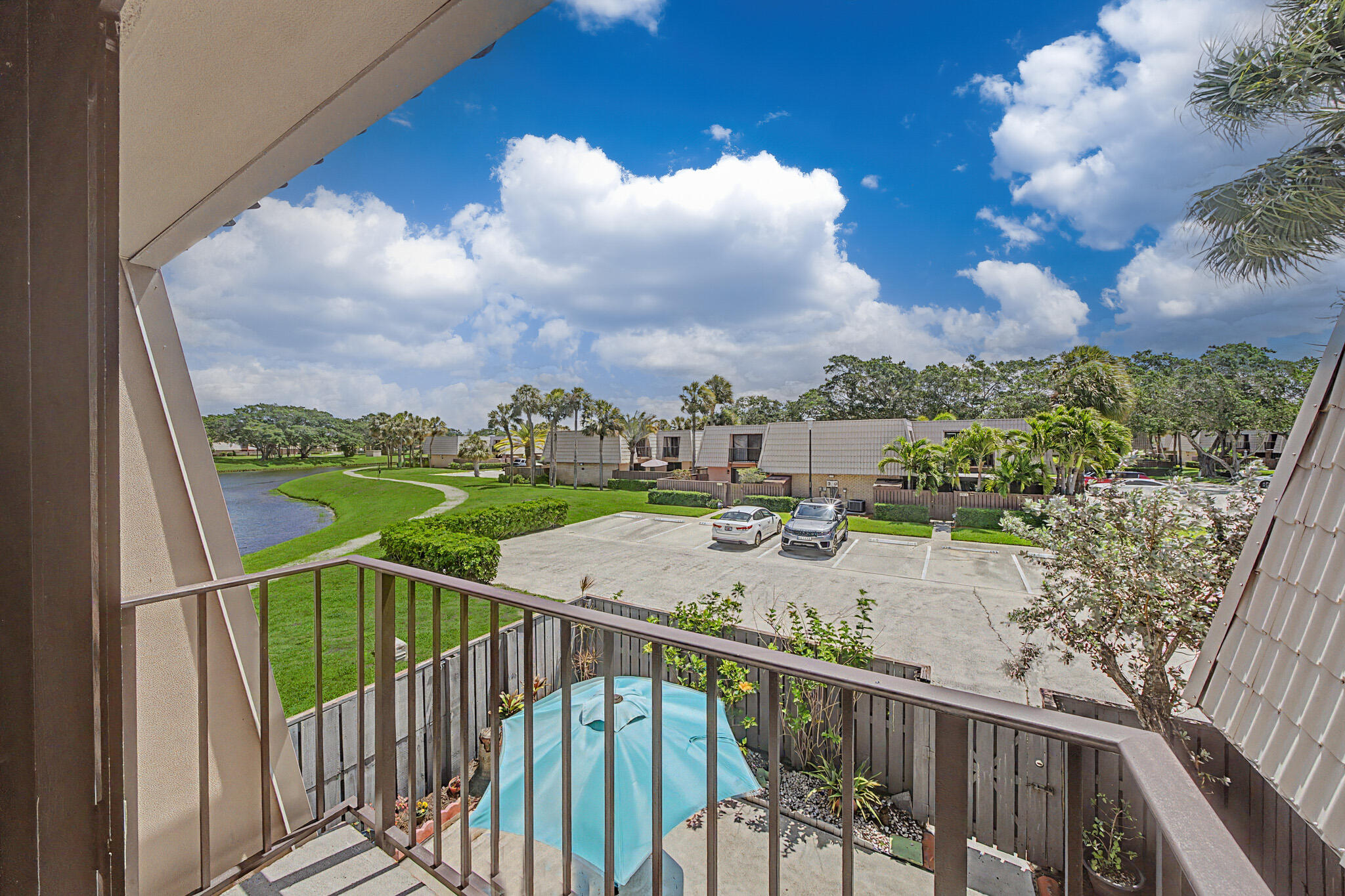 Village Of Sandalwood Lakes So - Residential