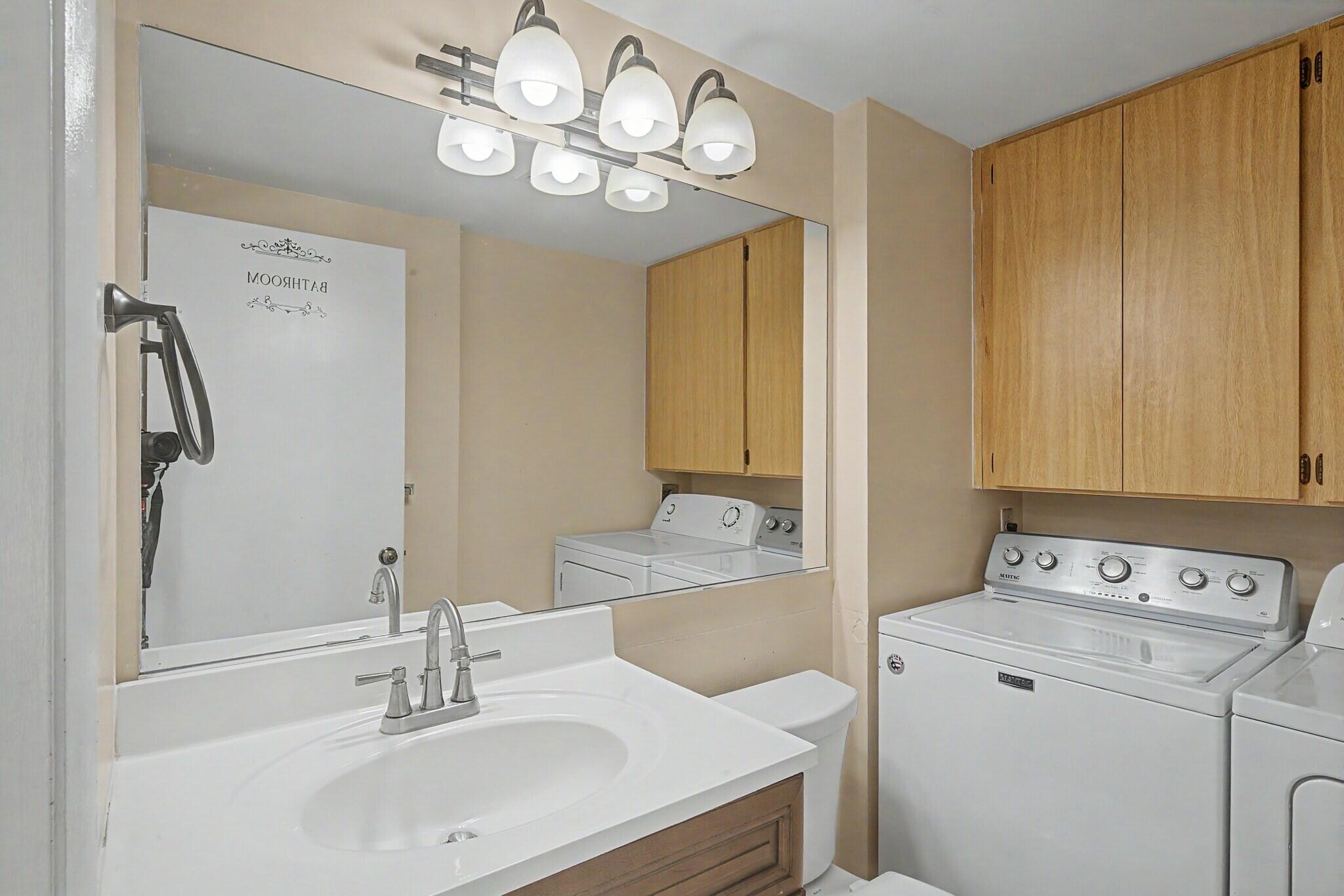 Village Of Sandalwood Lakes So - Residential