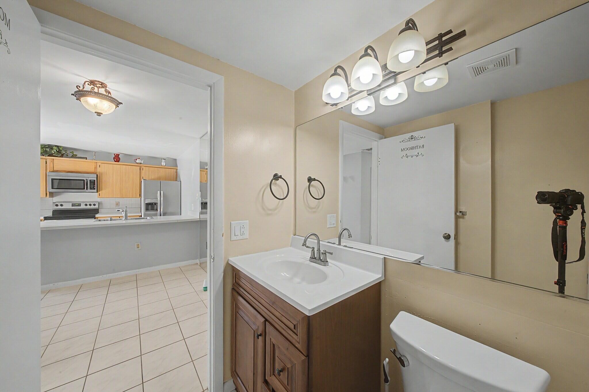 Village Of Sandalwood Lakes So - Residential