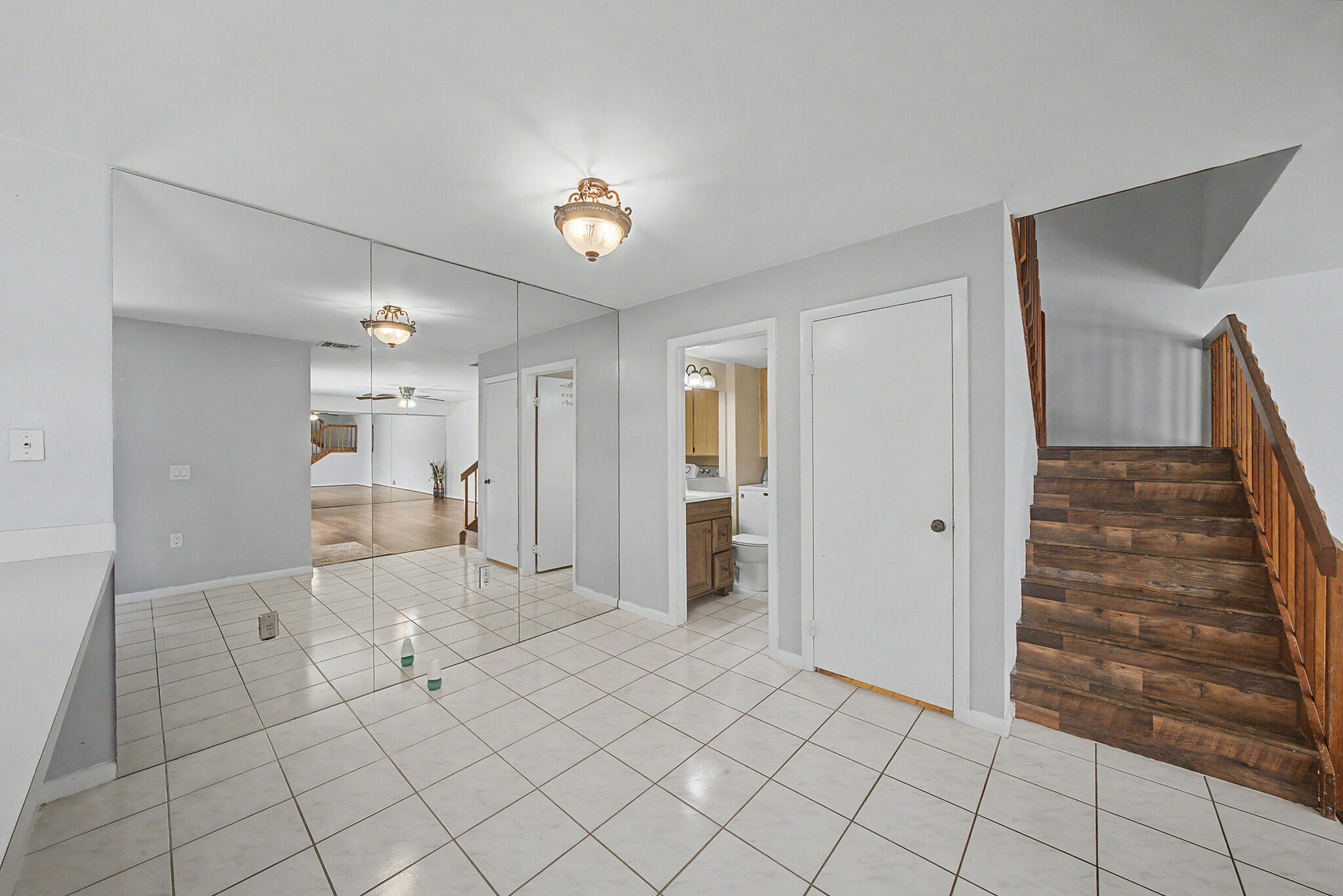 Village Of Sandalwood Lakes So - Residential