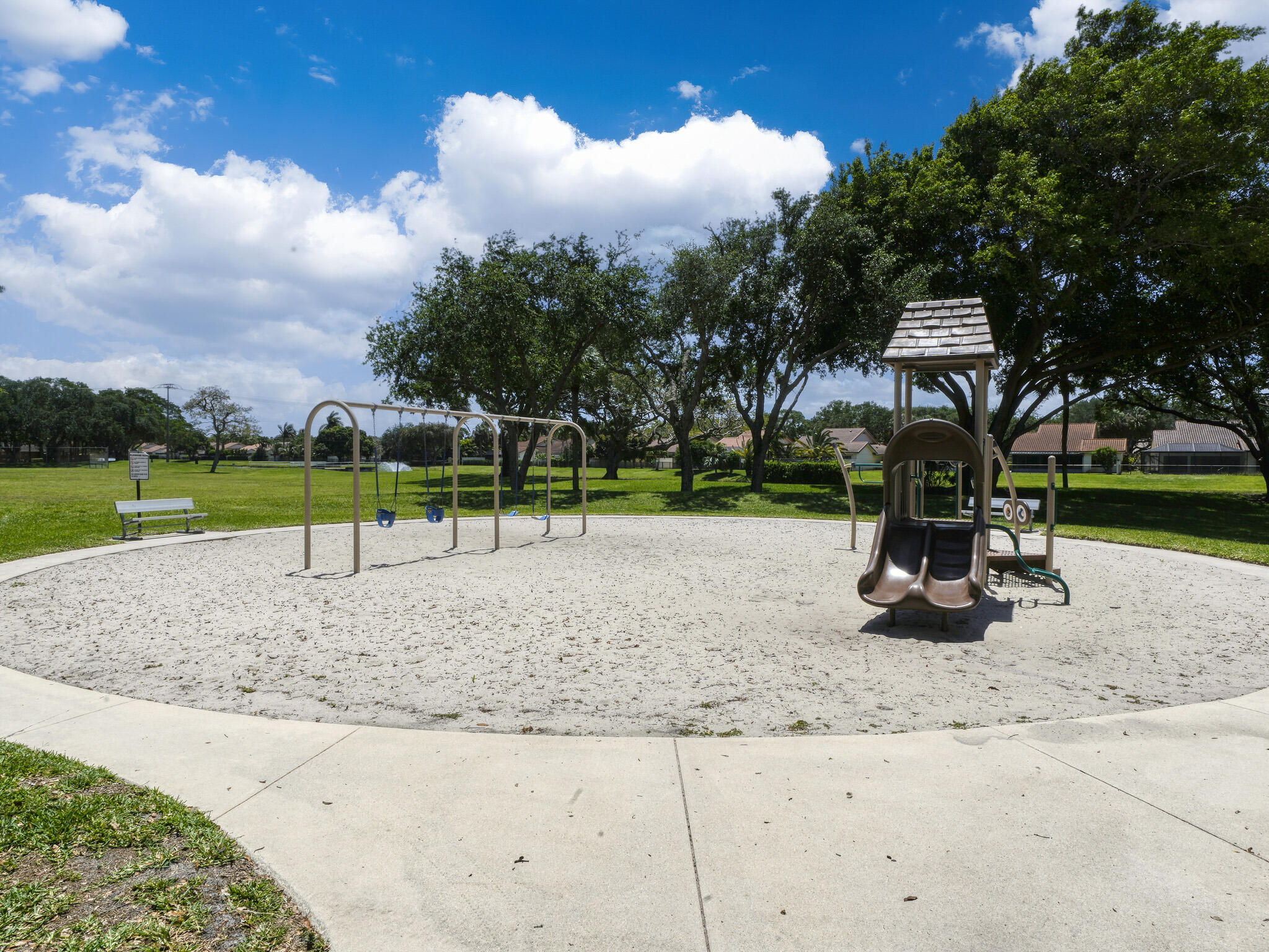 Village Of Sandalwood Lakes So - Residential