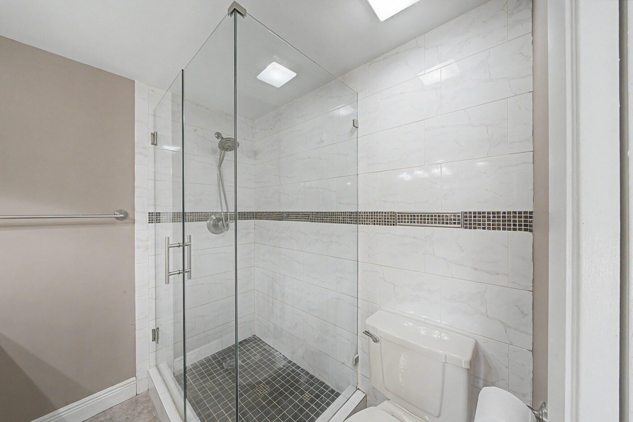 Village Of Sandalwood Lakes So - Residential