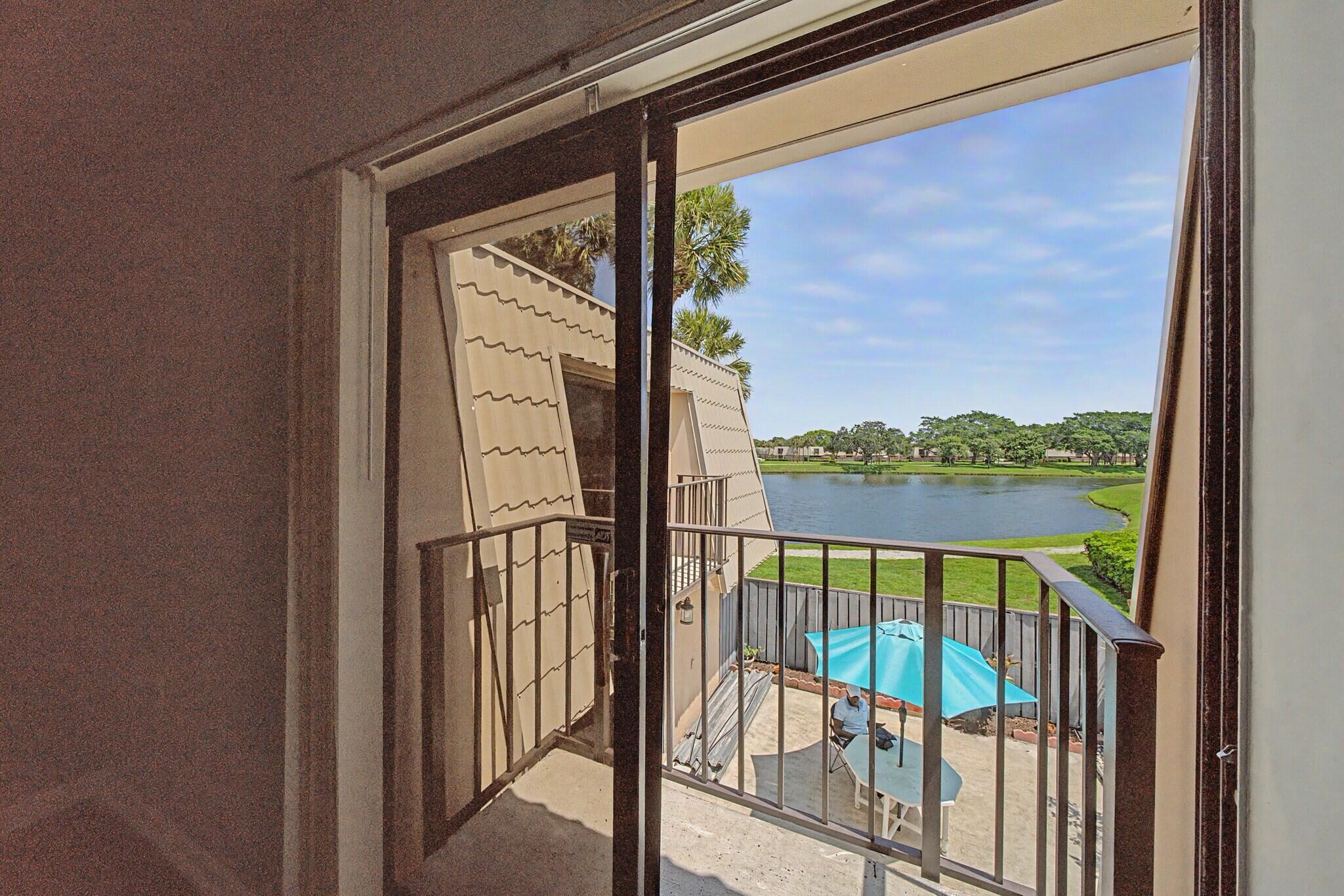 Village Of Sandalwood Lakes So - Residential