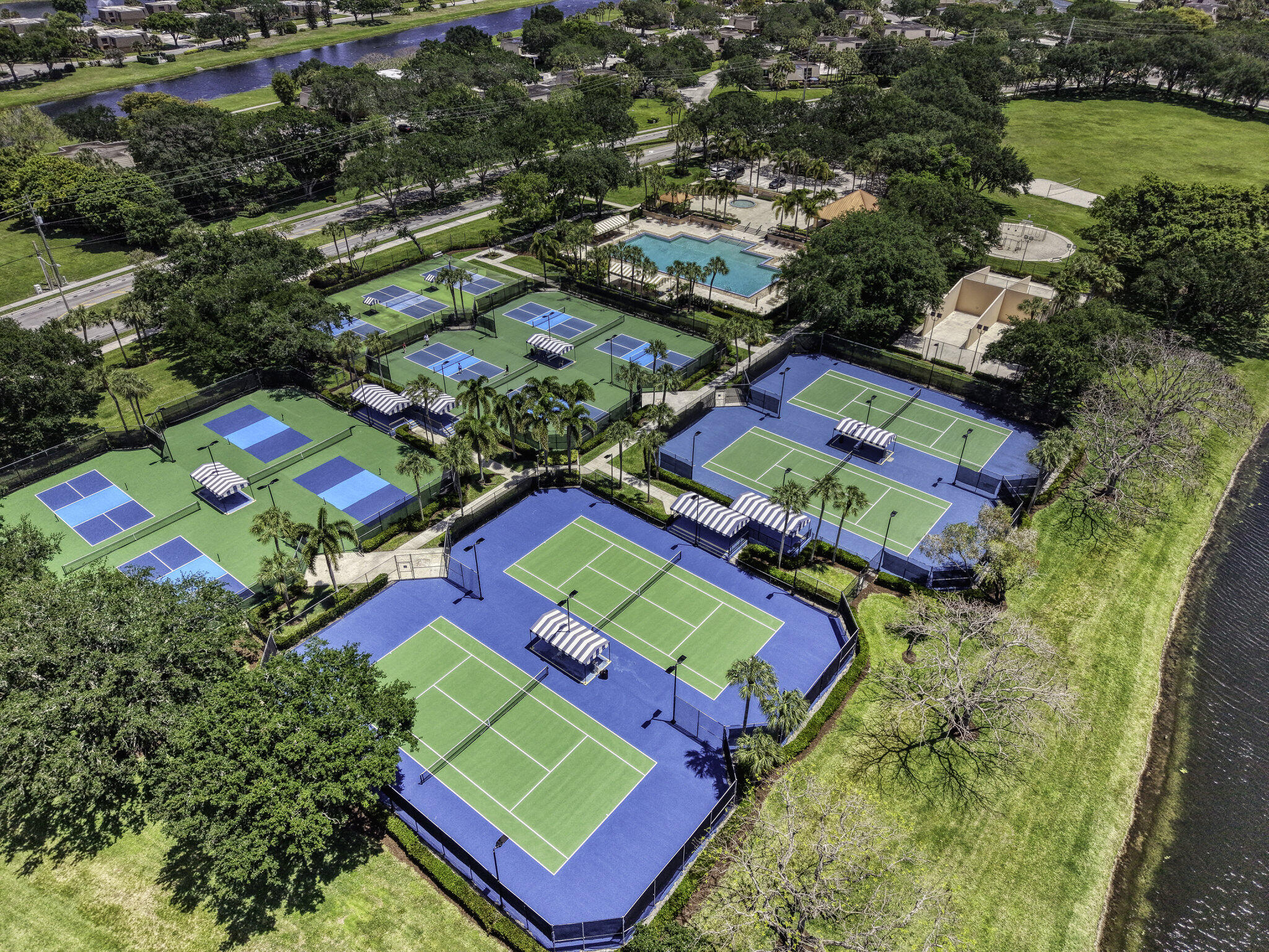 Village Of Sandalwood Lakes So - Residential