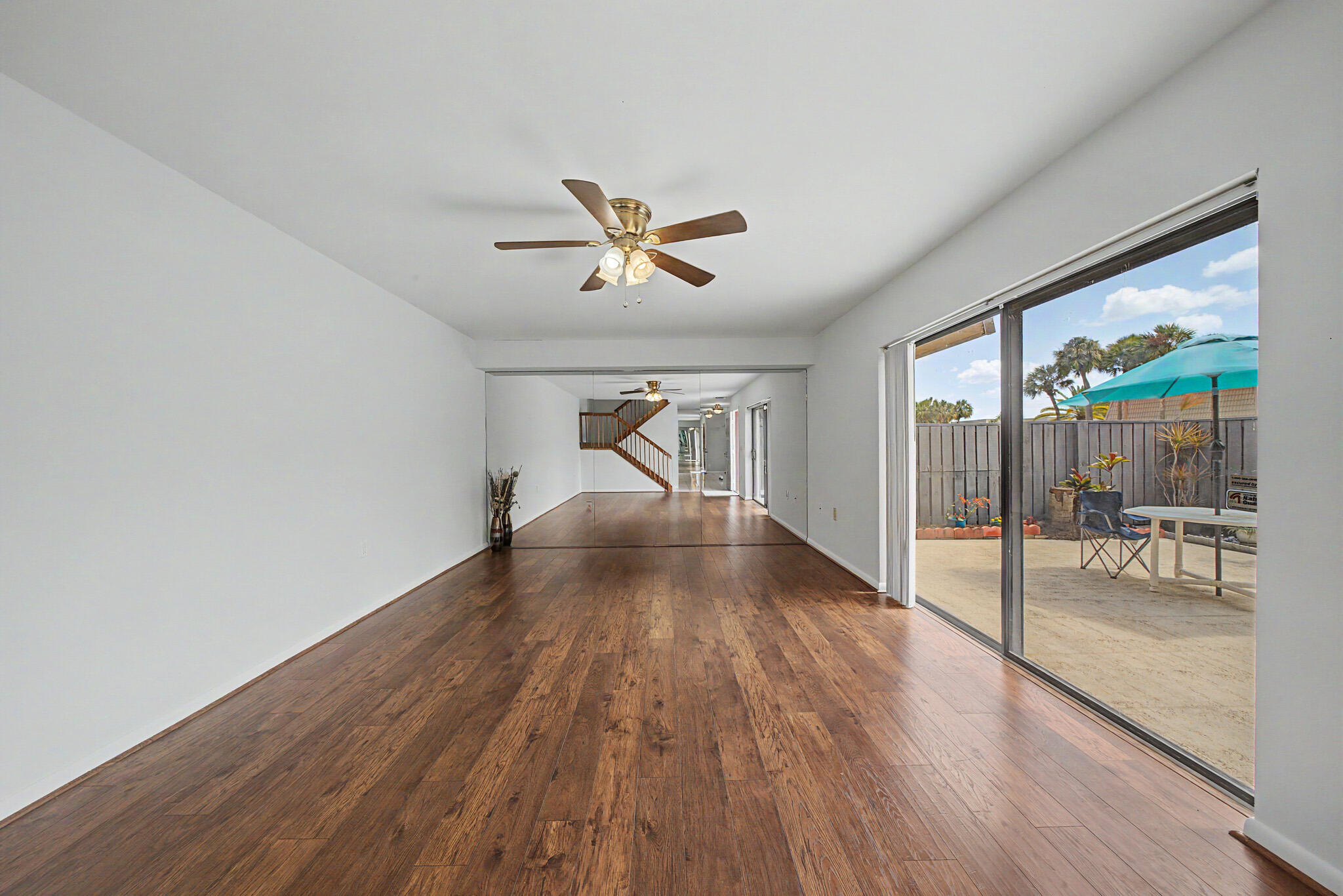 Village Of Sandalwood Lakes So - Residential