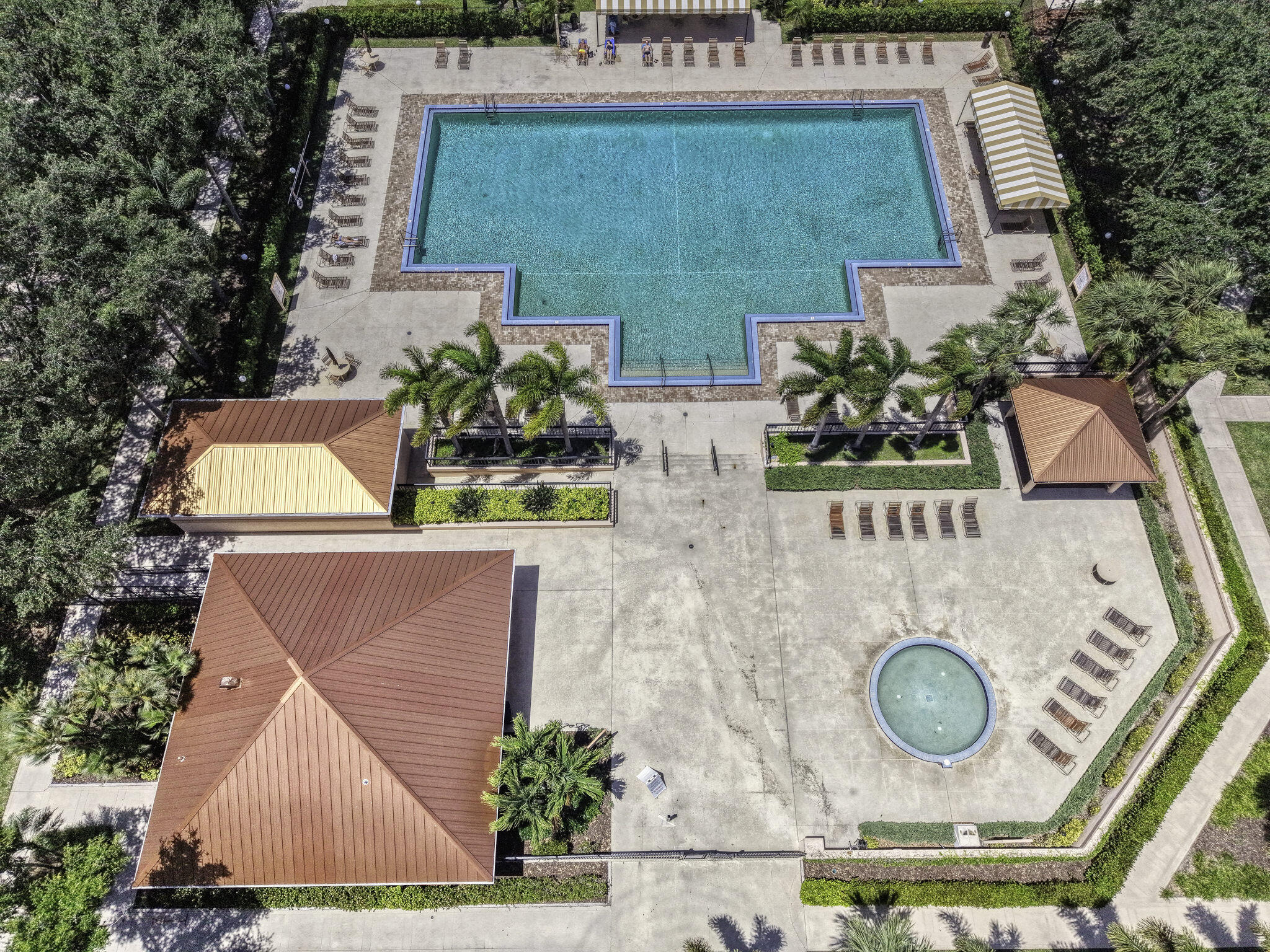 Village Of Sandalwood Lakes So - Residential