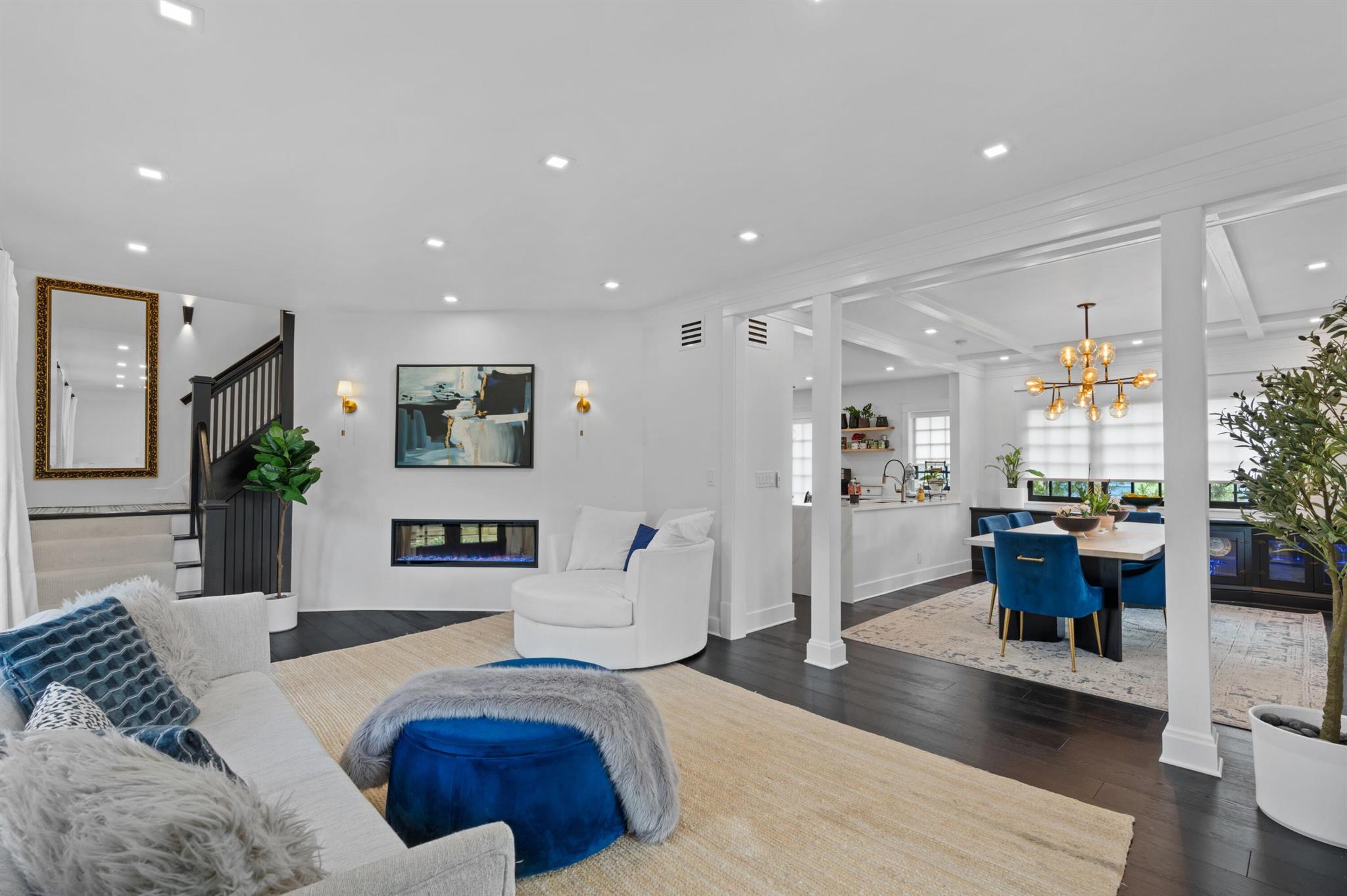 CARLBERG COURT - Residential