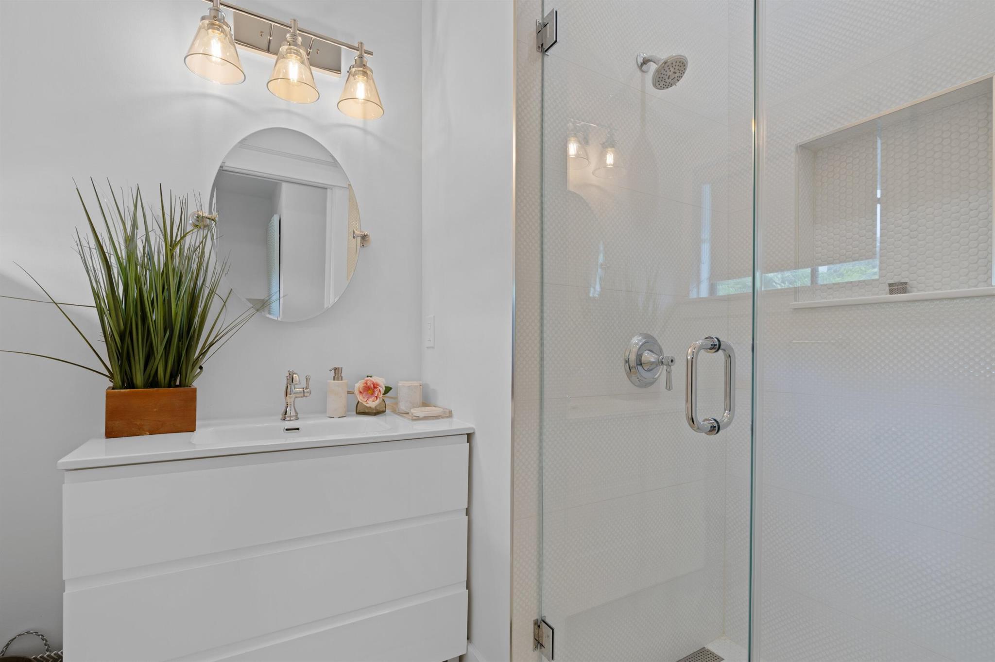 CARLBERG COURT - Residential