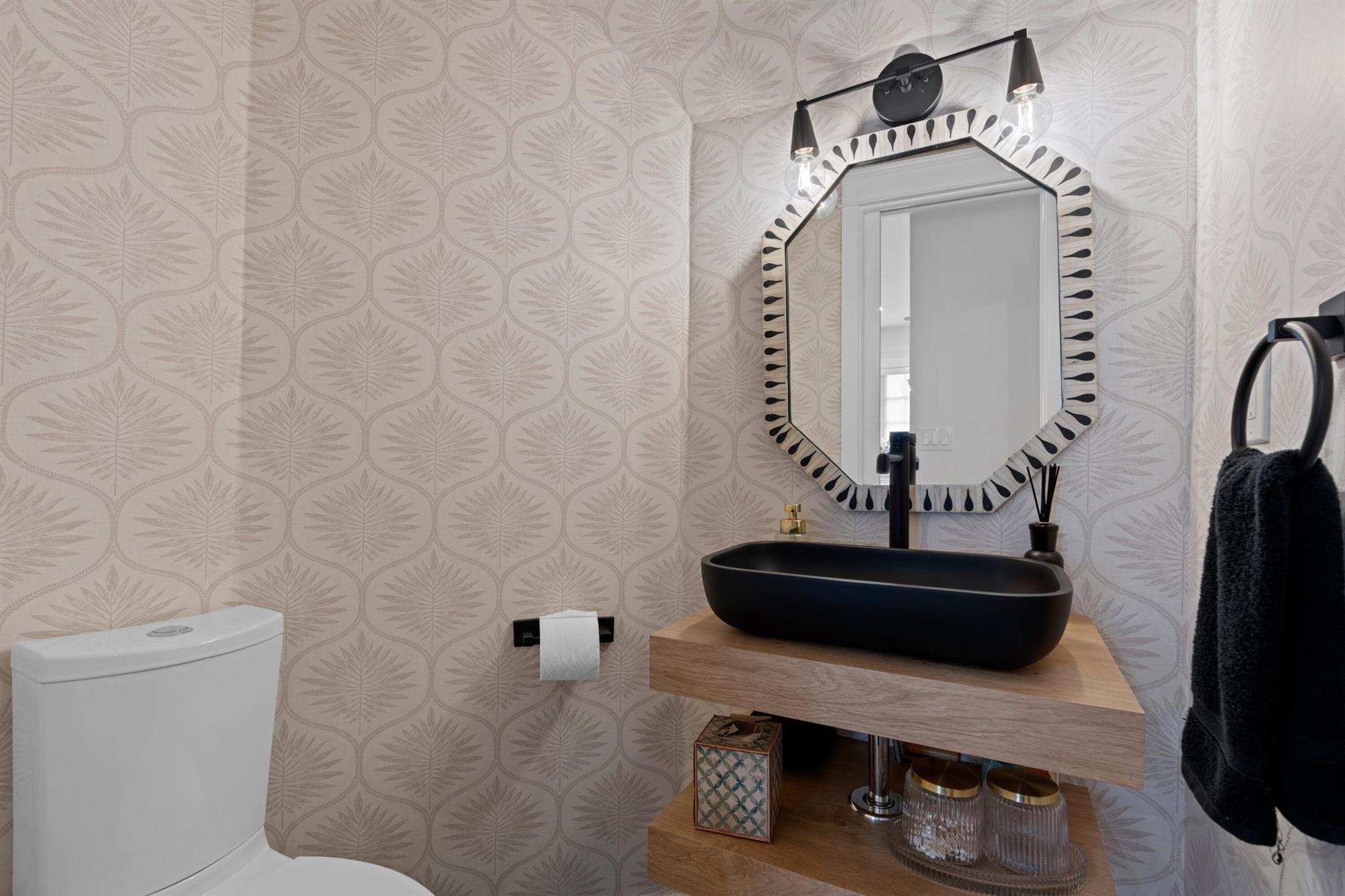 CARLBERG COURT - Residential