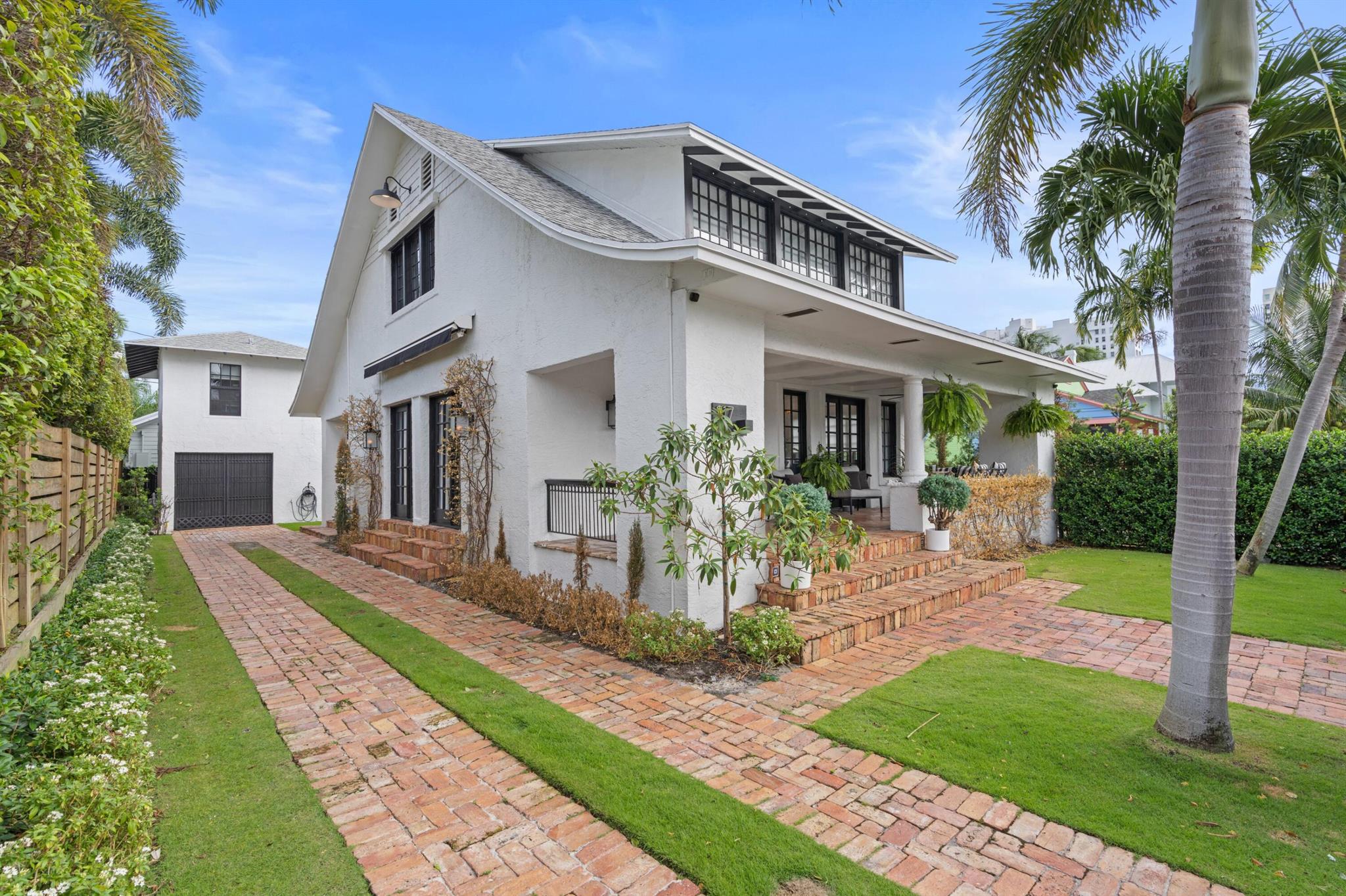 CARLBERG COURT - Residential