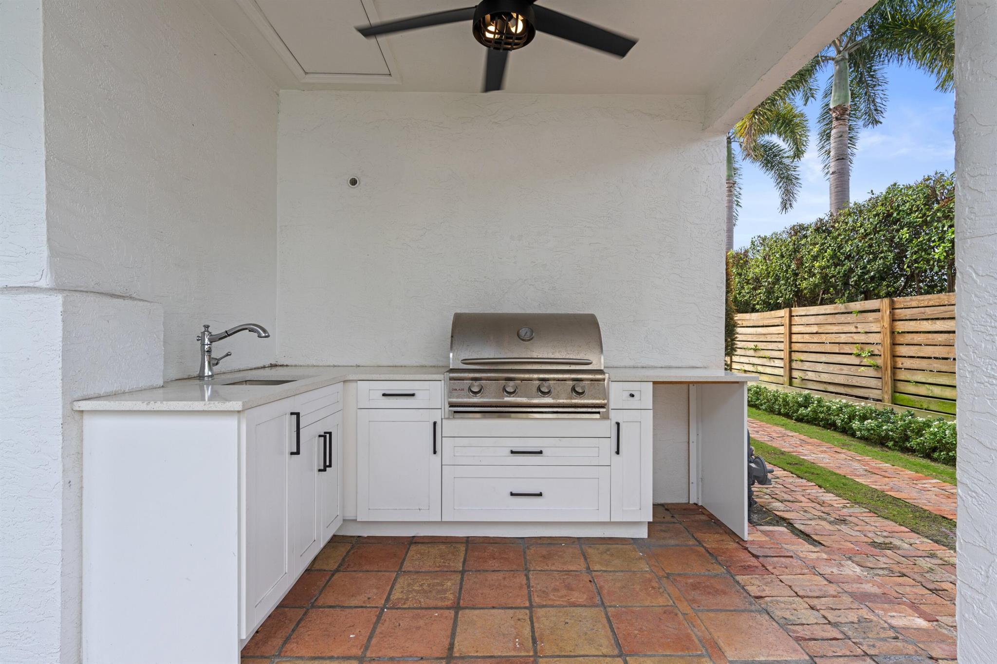 CARLBERG COURT - Residential