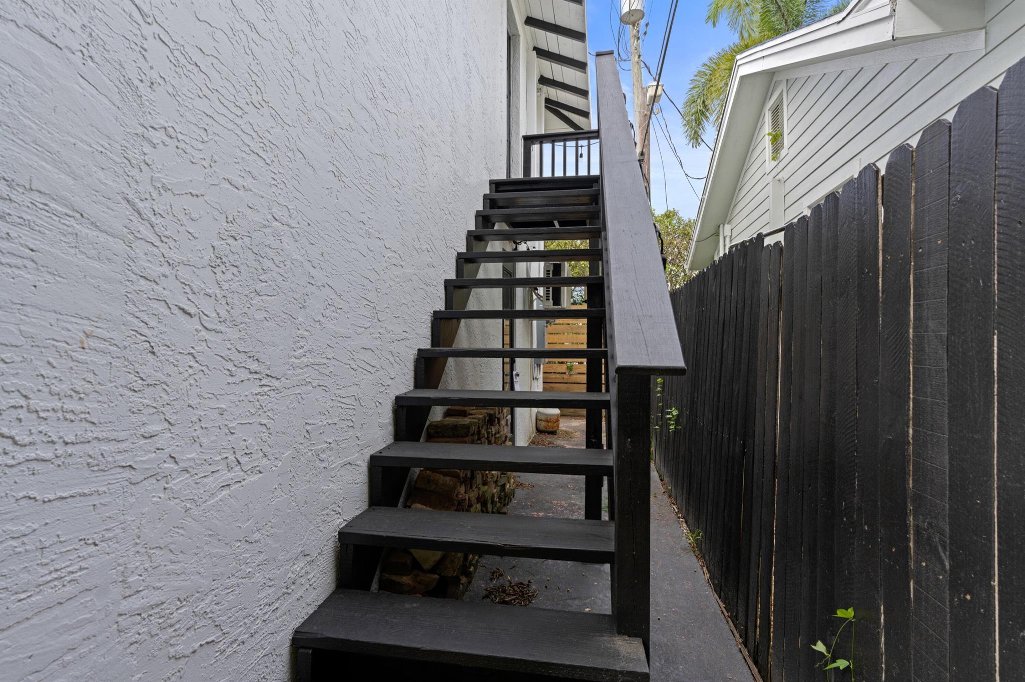 CARLBERG COURT - Residential