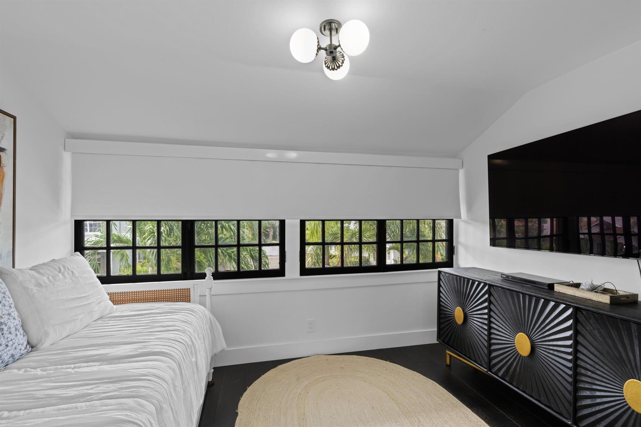 CARLBERG COURT - Residential