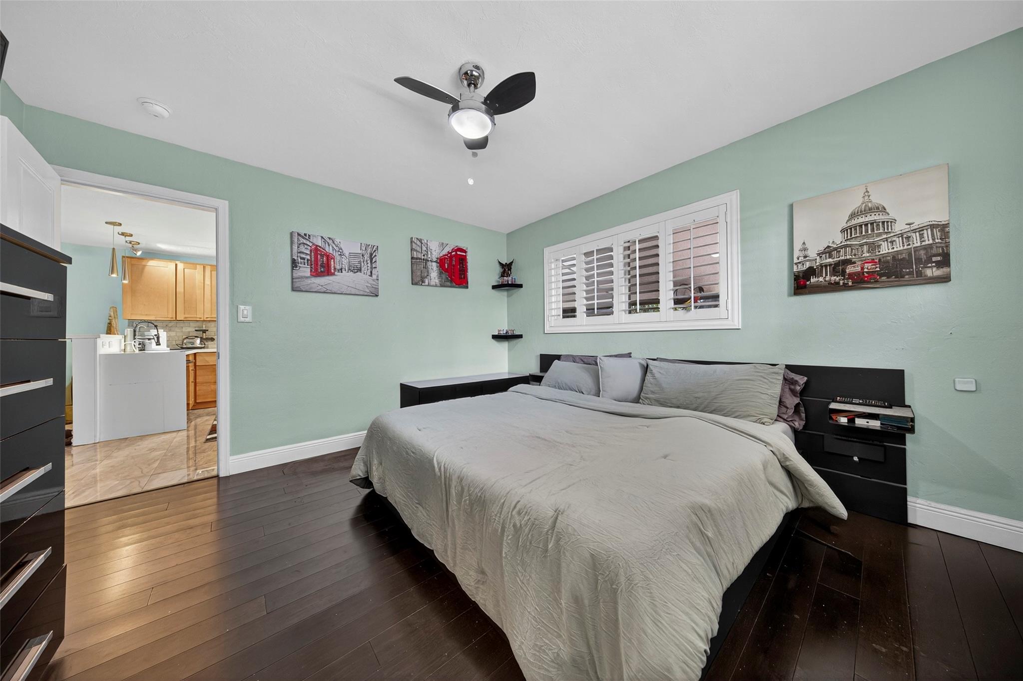 EDGEWATER ESTATES 1ST ADD - Residential
