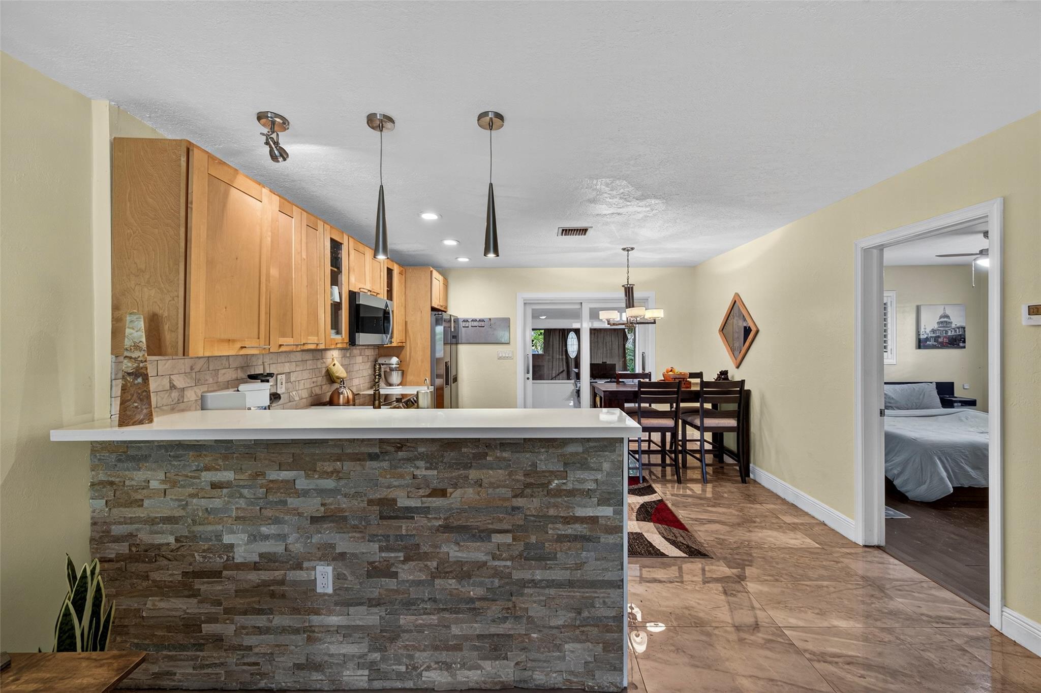 EDGEWATER ESTATES 1ST ADD - Residential