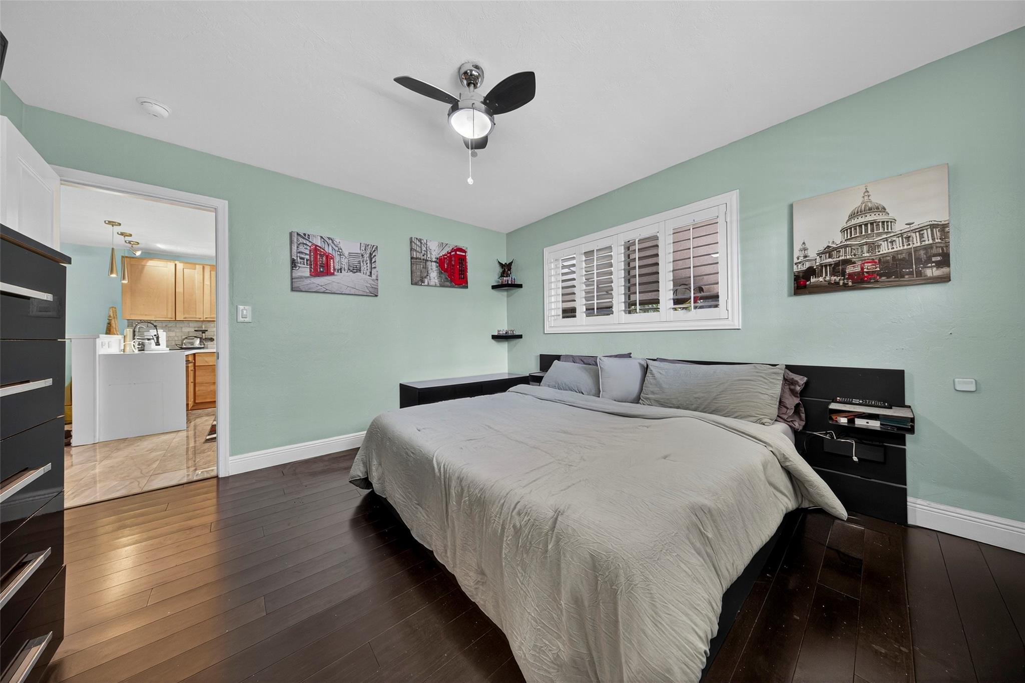 EDGEWATER ESTATES 1ST ADD - Residential