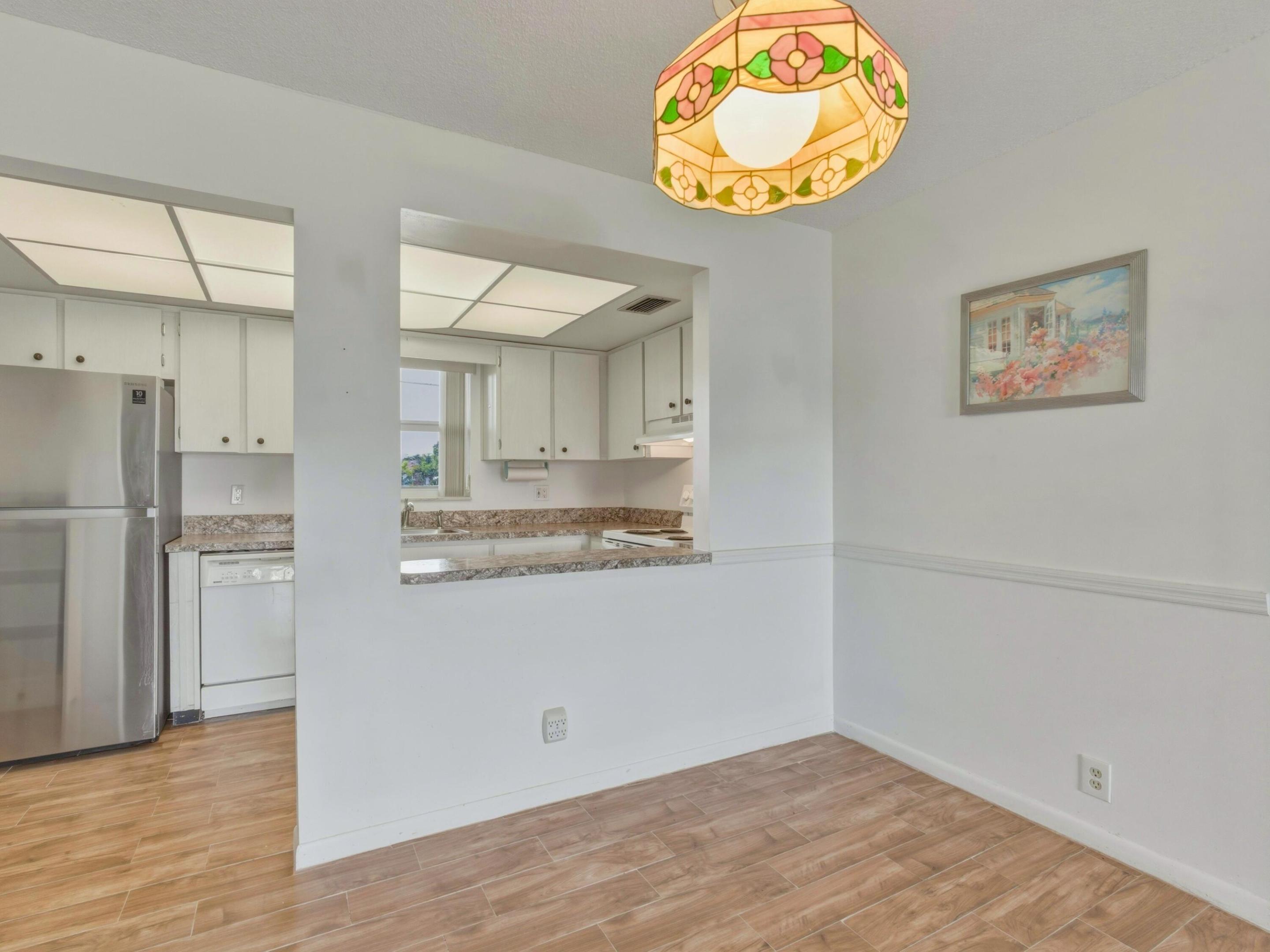 FOUR SEA SUNS CONDO - Residential