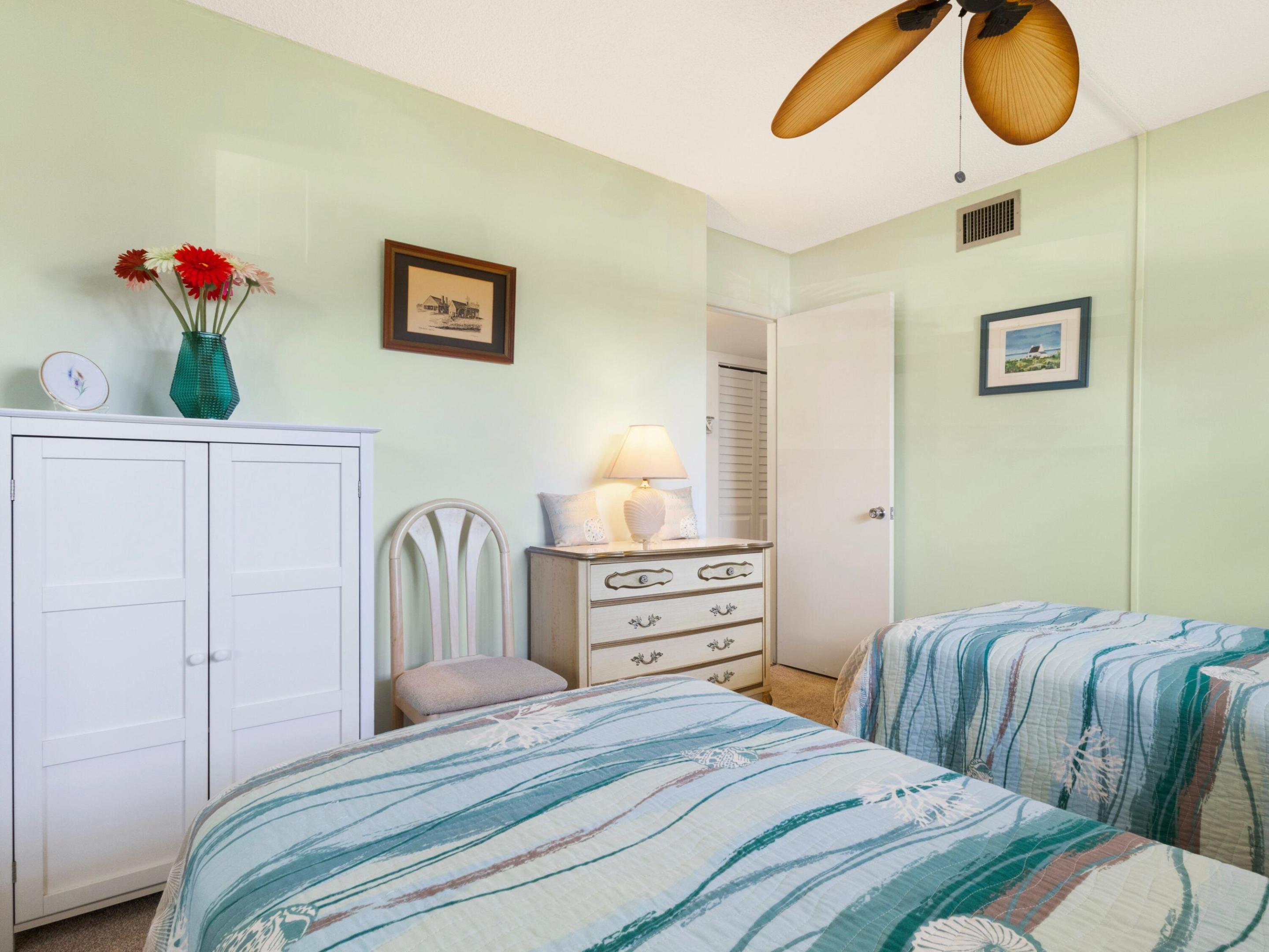 FOUR SEA SUNS CONDO - Residential