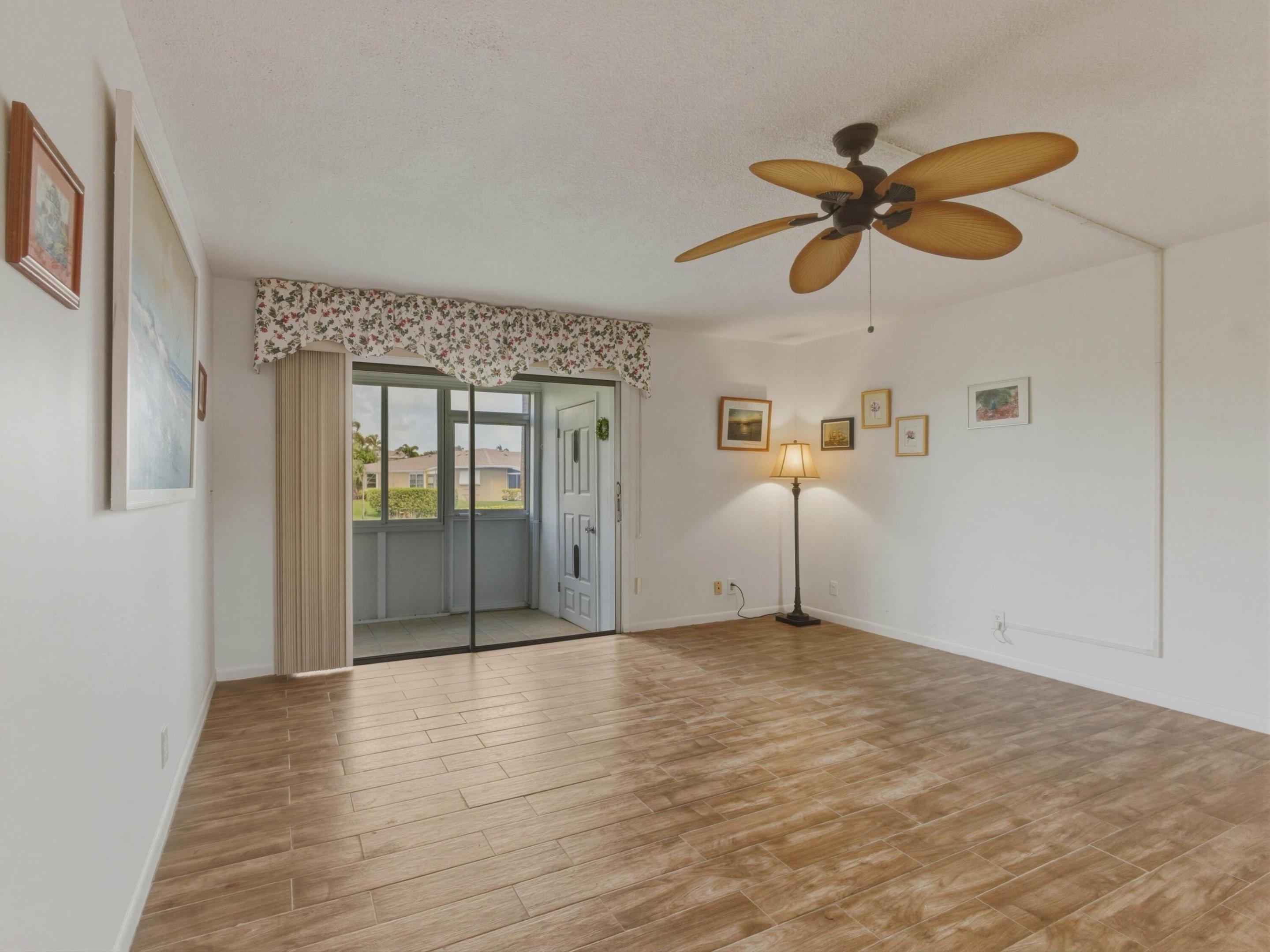 FOUR SEA SUNS CONDO - Residential