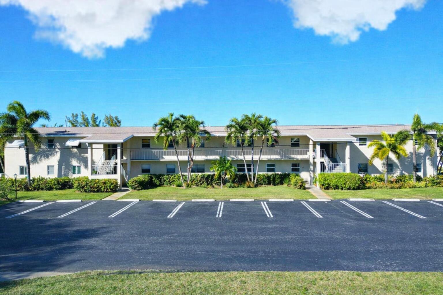FOUR SEA SUNS CONDO - Residential