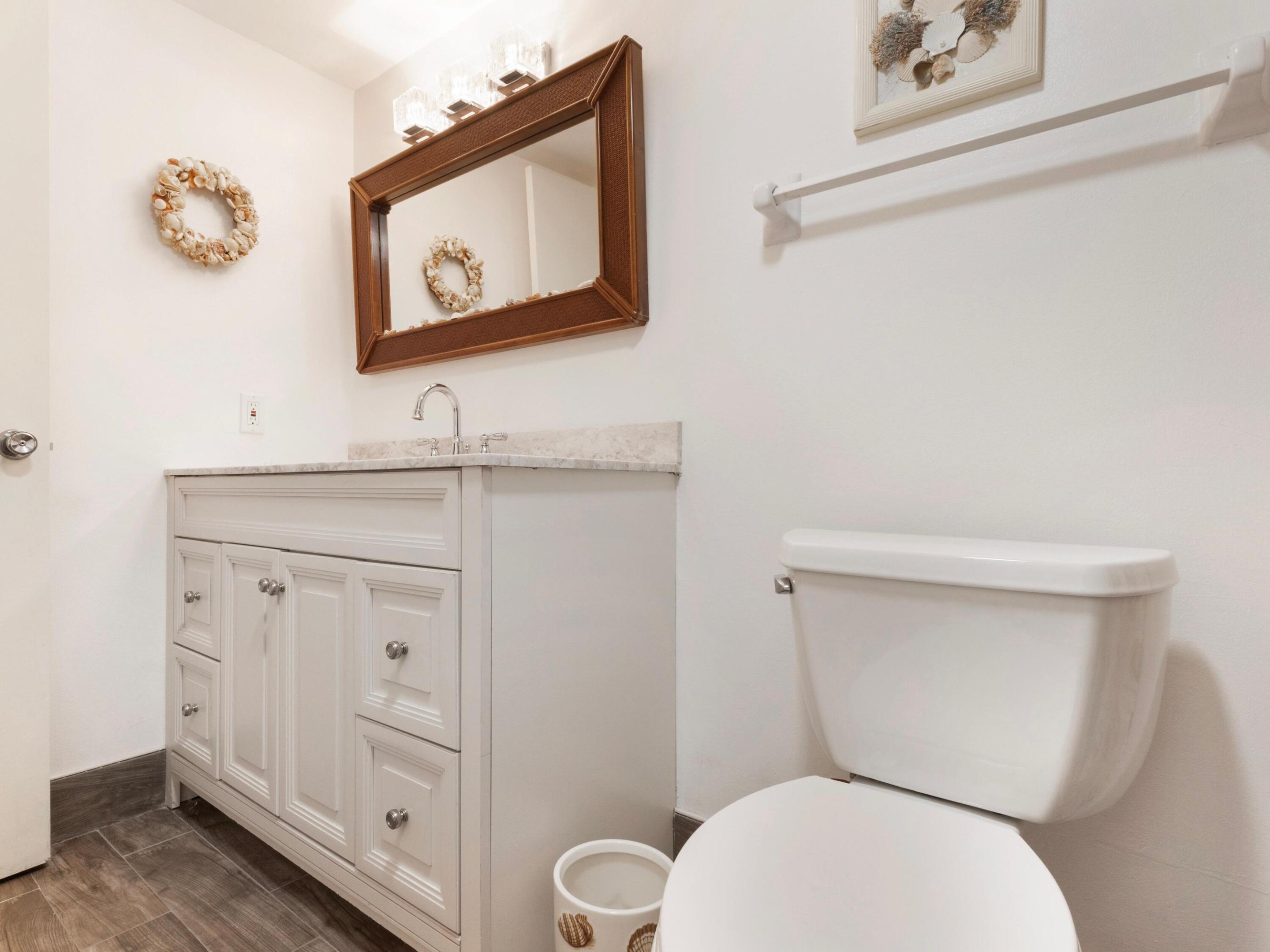 FOUR SEA SUNS CONDO - Residential