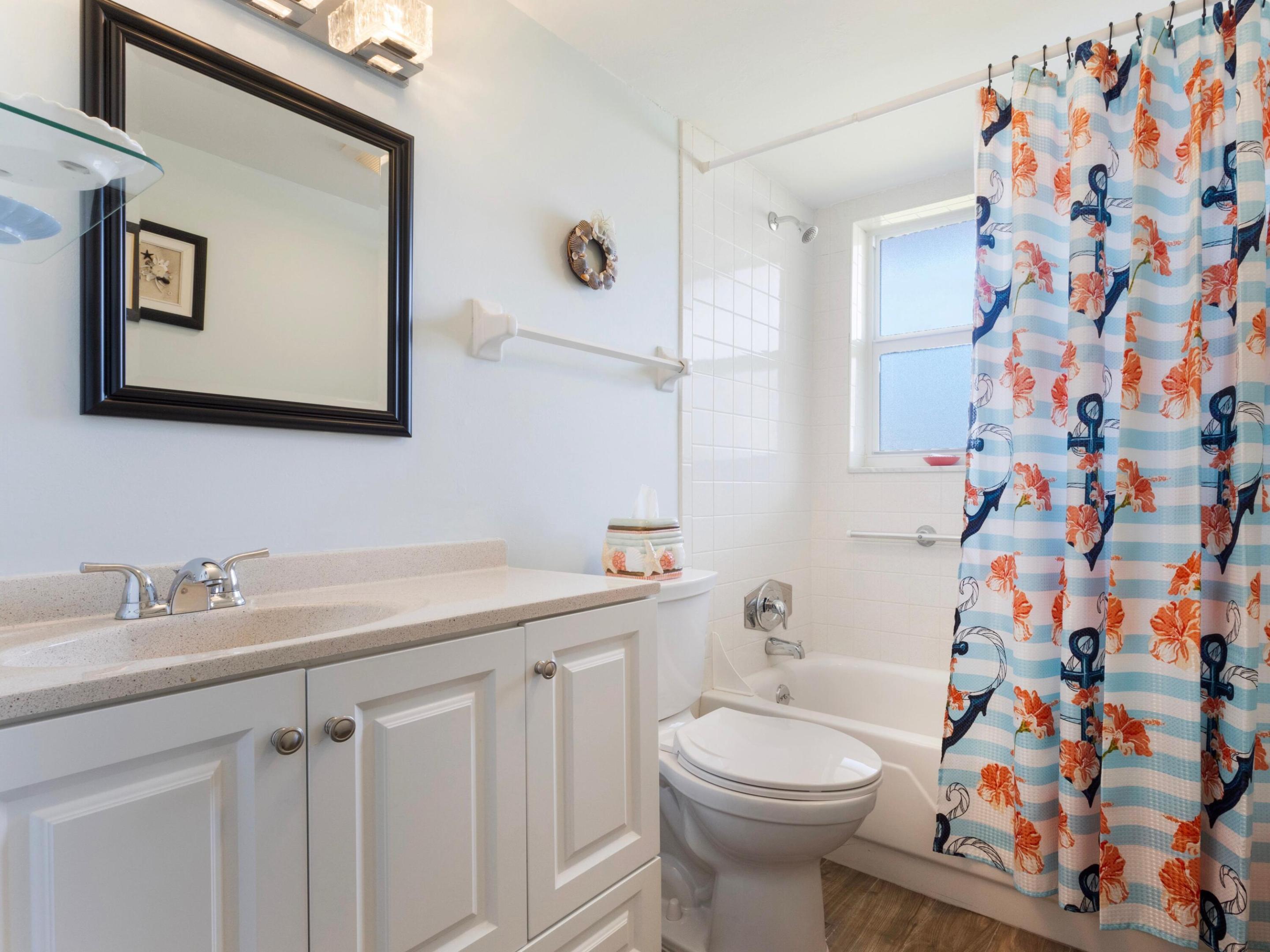 FOUR SEA SUNS CONDO - Residential