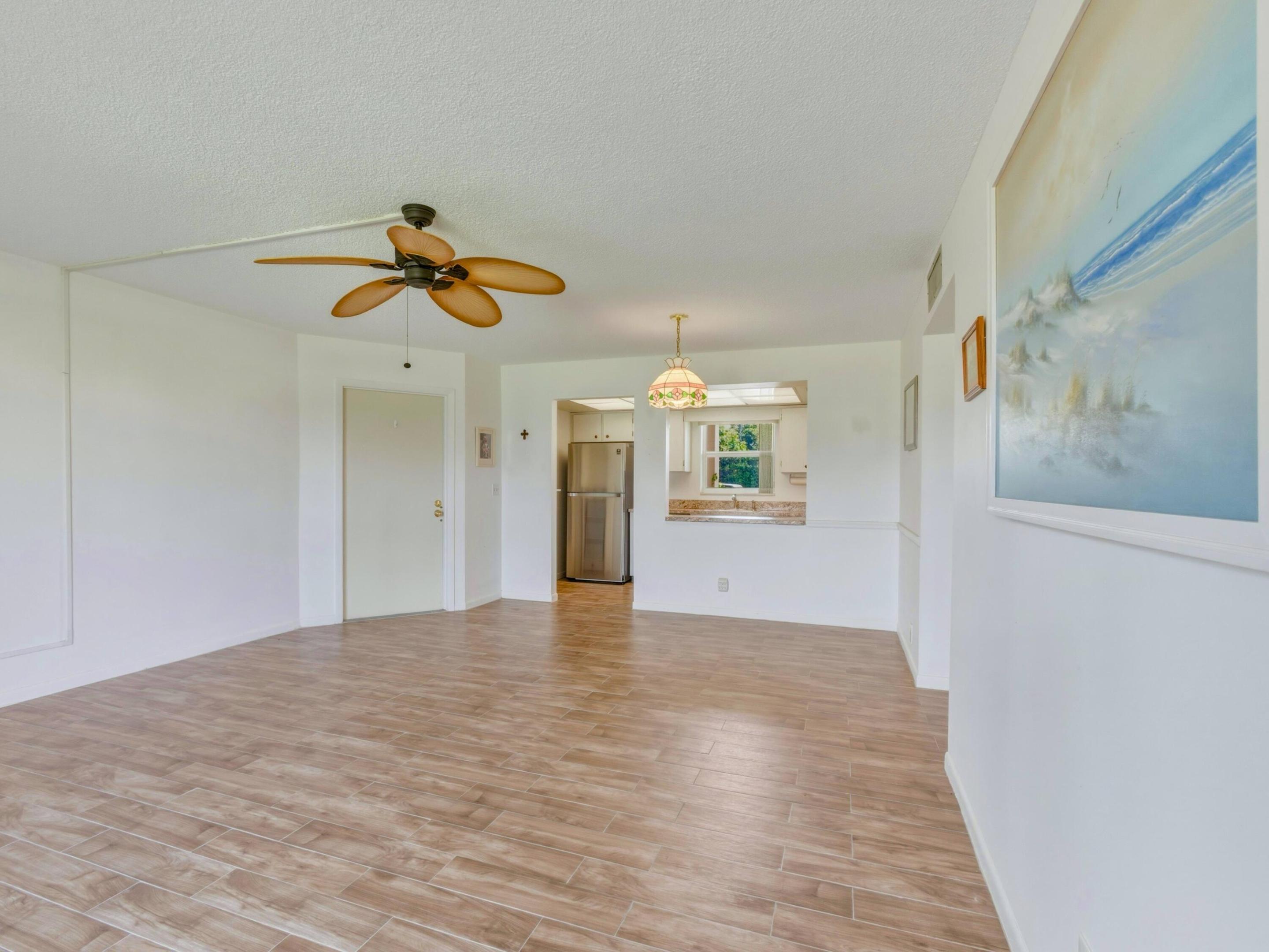 FOUR SEA SUNS CONDO - Residential
