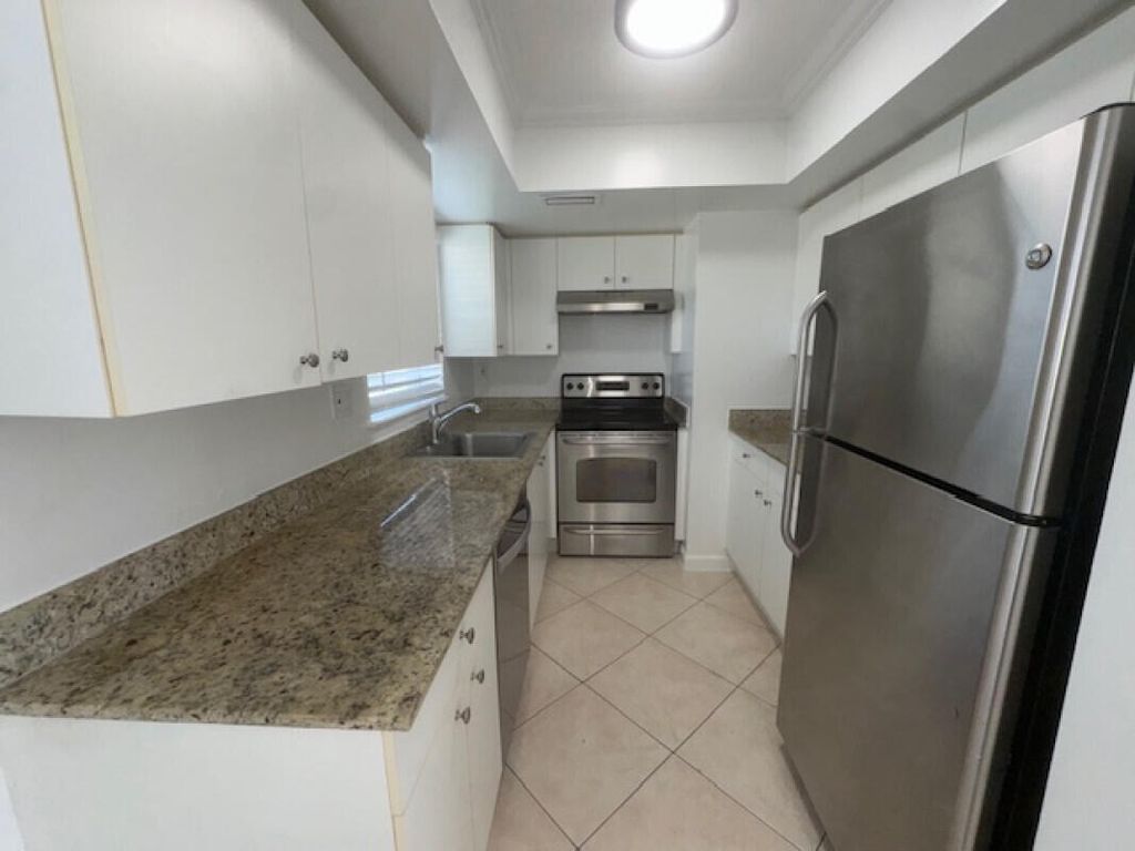 Photo of 8 SE 19th Avenue #9, Pompano Beach, FL 33060 (MLS # B26009515)