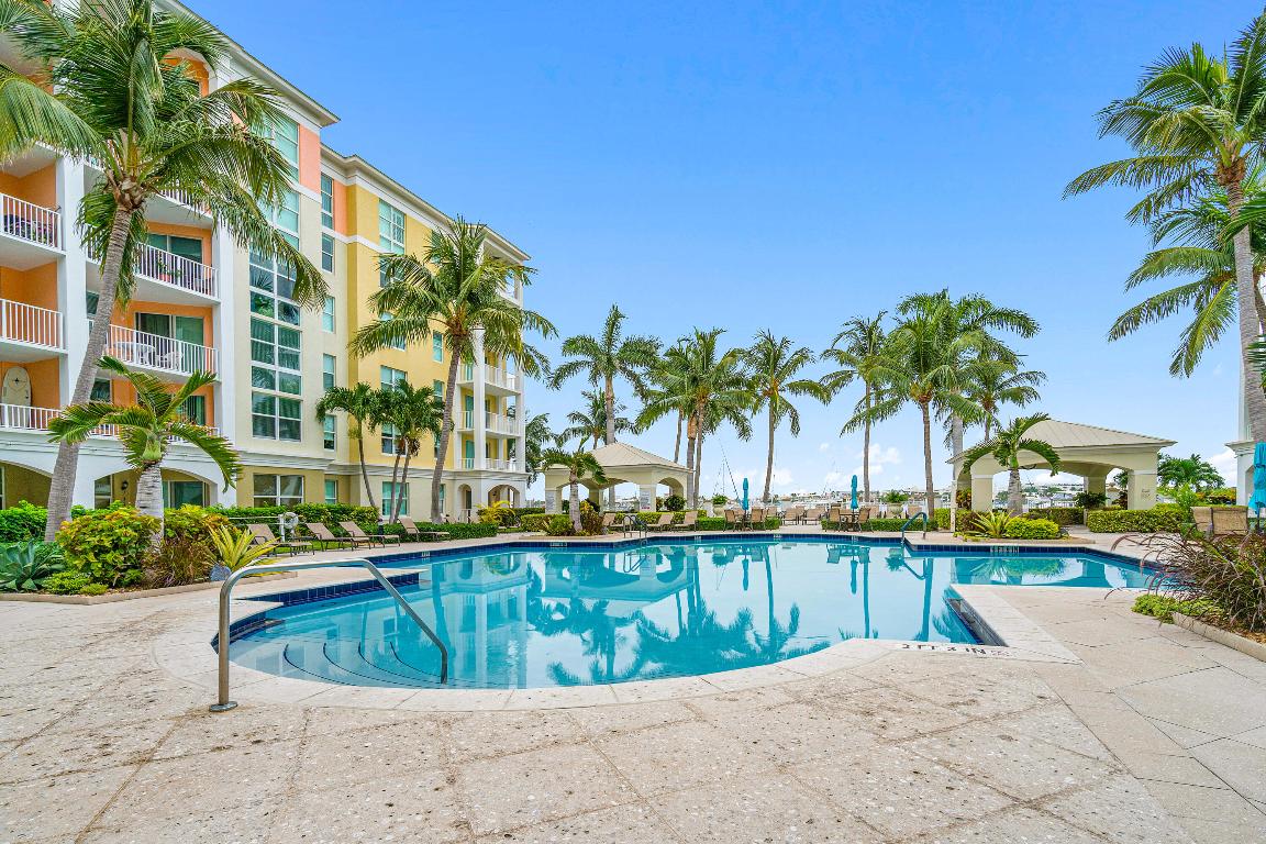 MOORINGS AT LANTANA CONDO 3 - Residential