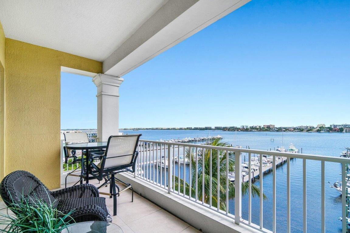 MOORINGS AT LANTANA CONDO 3 - Residential