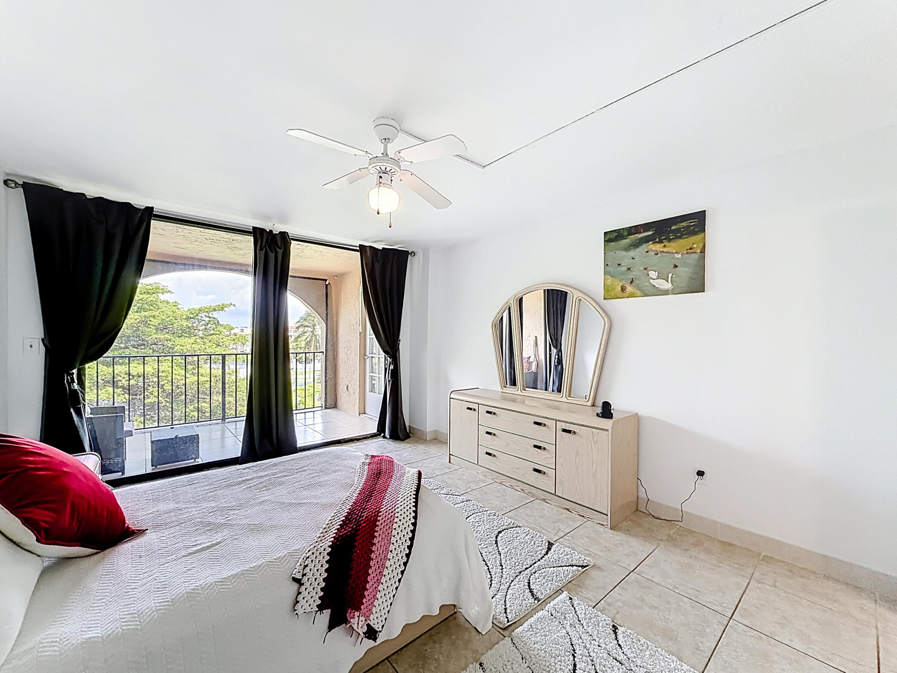 LAVERS DELRAY RACQUET CLUB CONDO - Residential