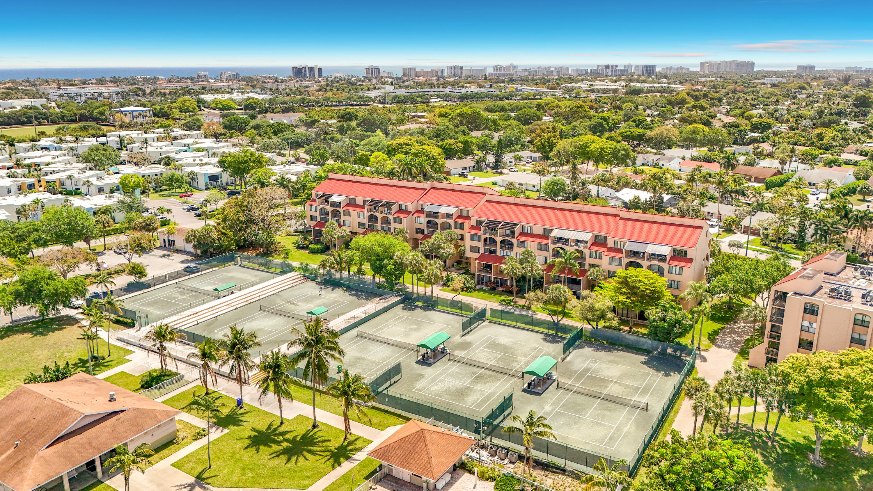 LAVERS DELRAY RACQUET CLUB CONDO - Residential