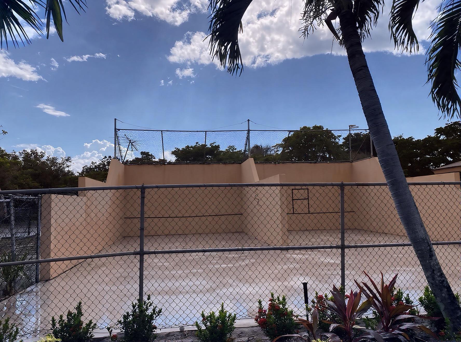LAVERS DELRAY RACQUET CLUB CONDO - Residential