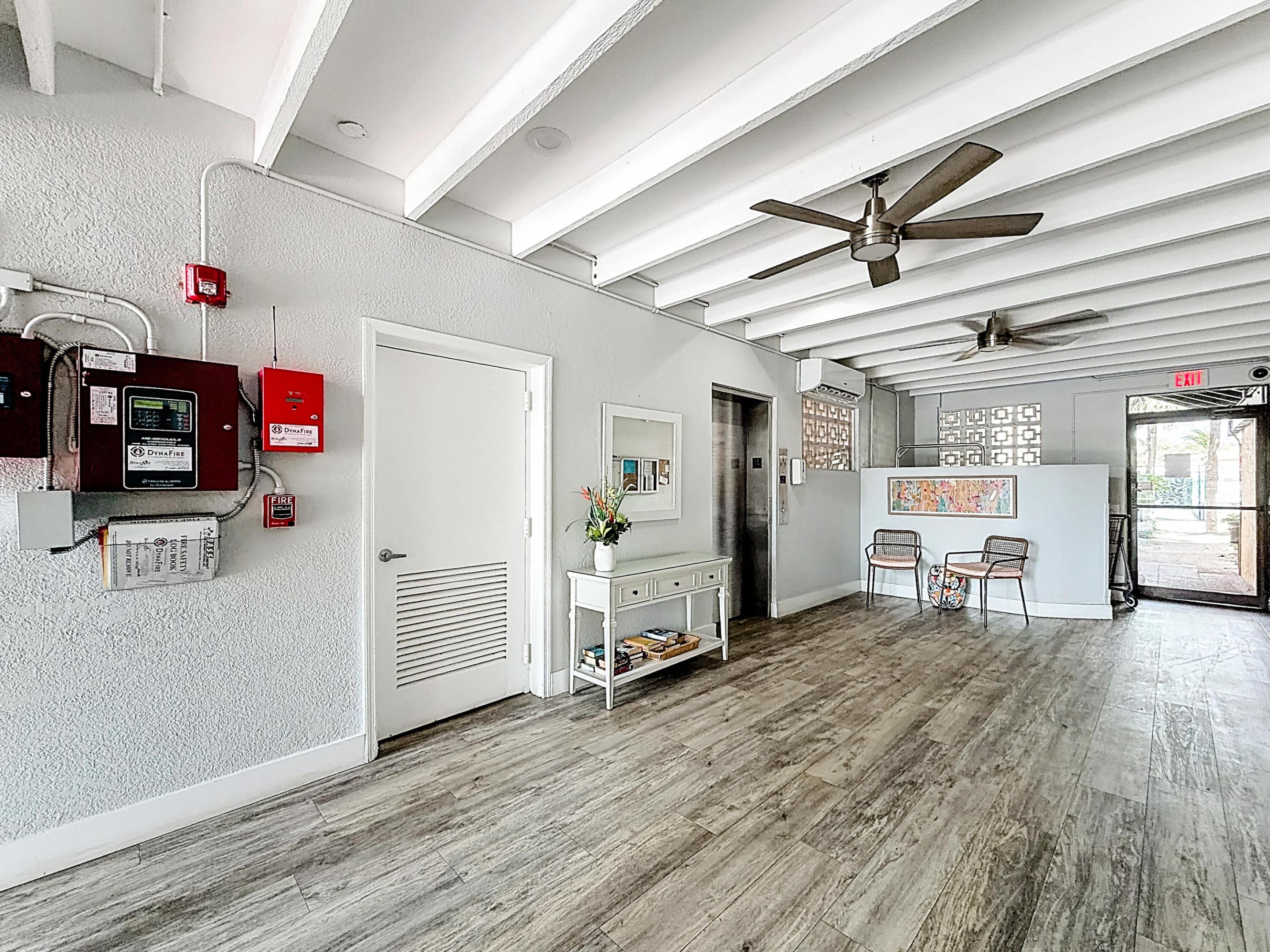 LAVERS DELRAY RACQUET CLUB CONDO - Residential