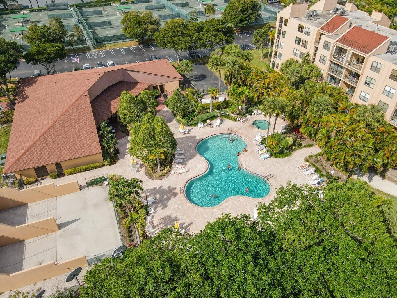 LAVERS DELRAY RACQUET CLUB CONDO - Residential