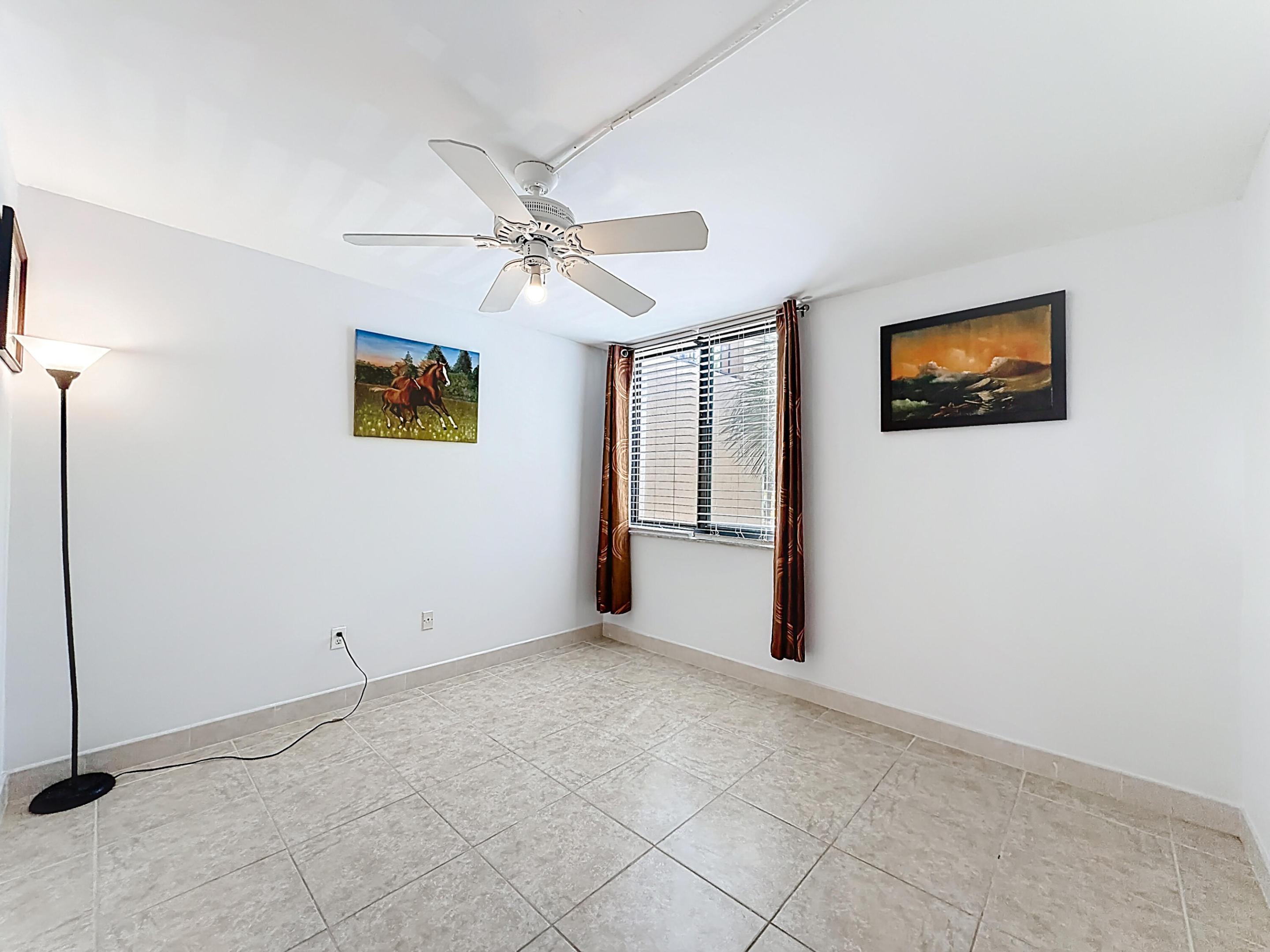 LAVERS DELRAY RACQUET CLUB CONDO - Residential