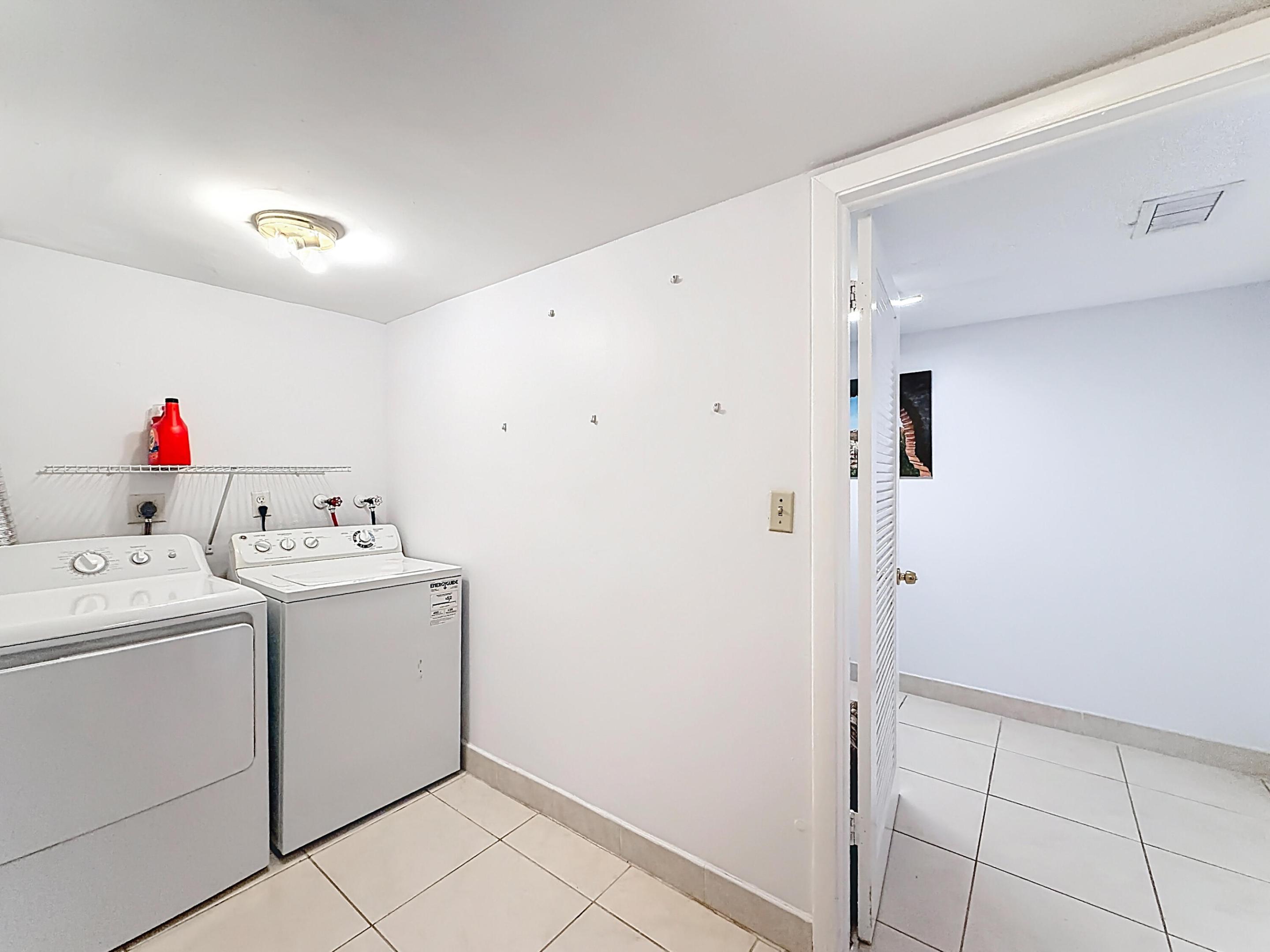 LAVERS DELRAY RACQUET CLUB CONDO - Residential