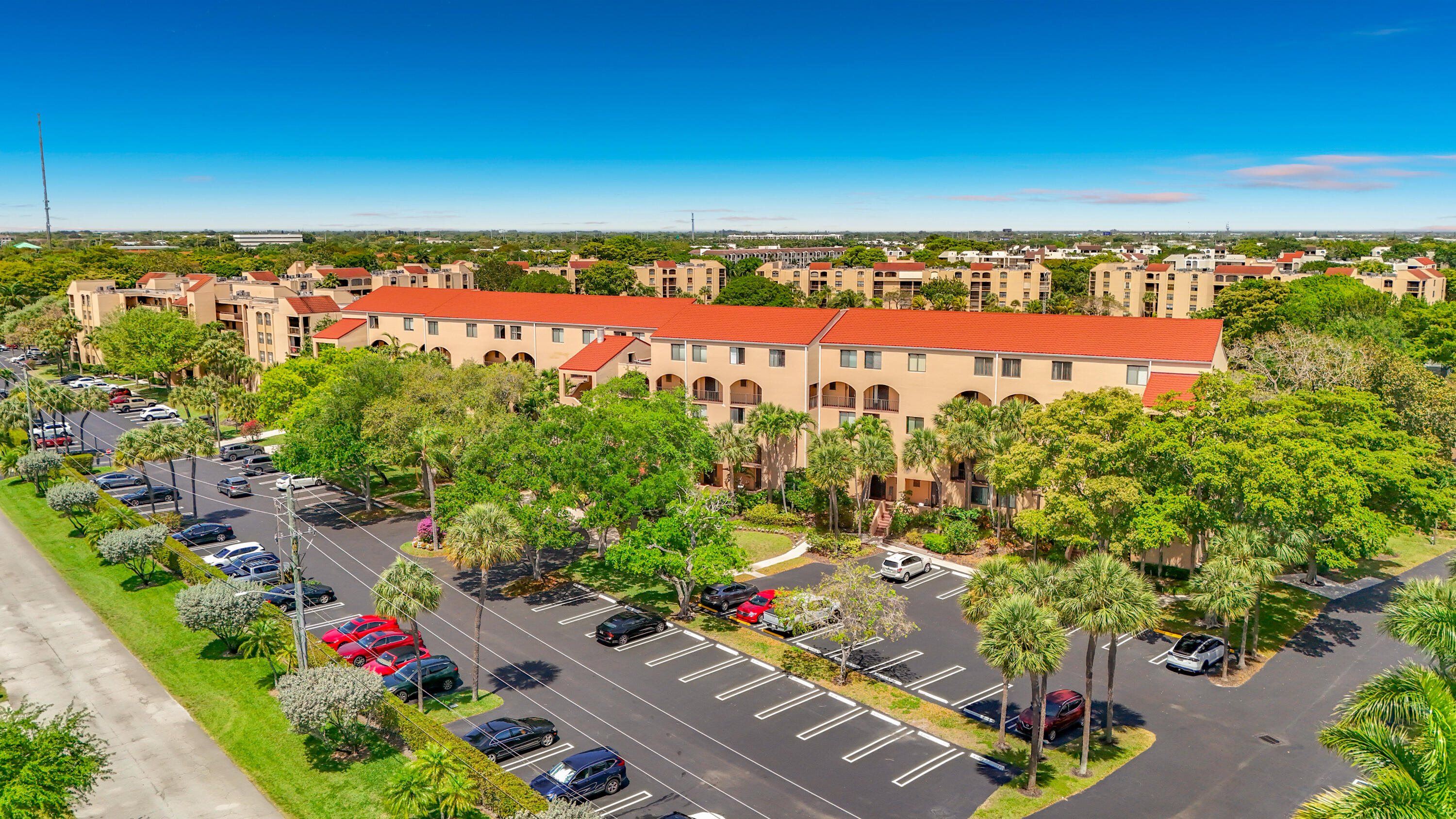 LAVERS DELRAY RACQUET CLUB CONDO - Residential