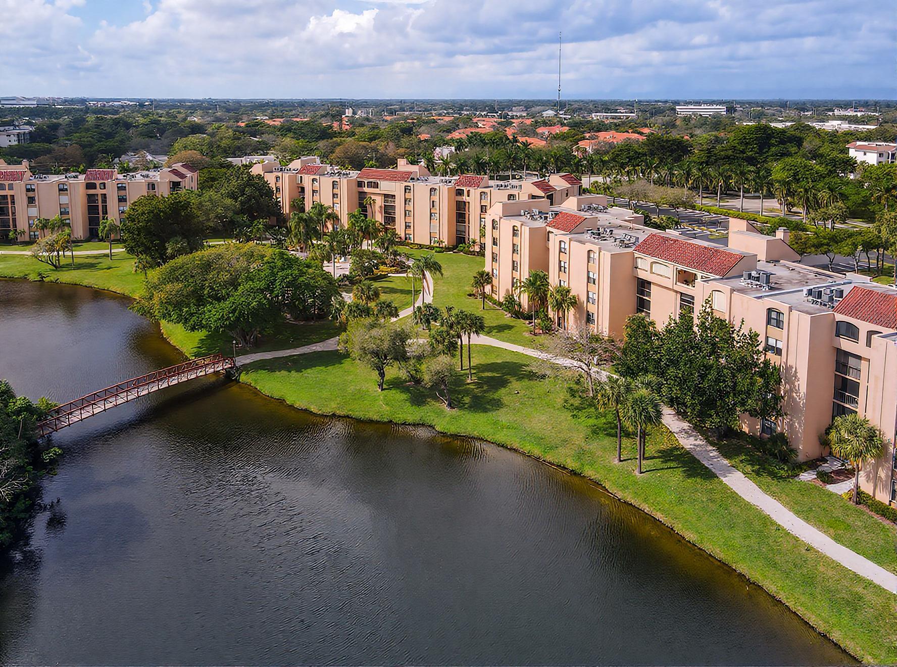 LAVERS DELRAY RACQUET CLUB CONDO - Residential