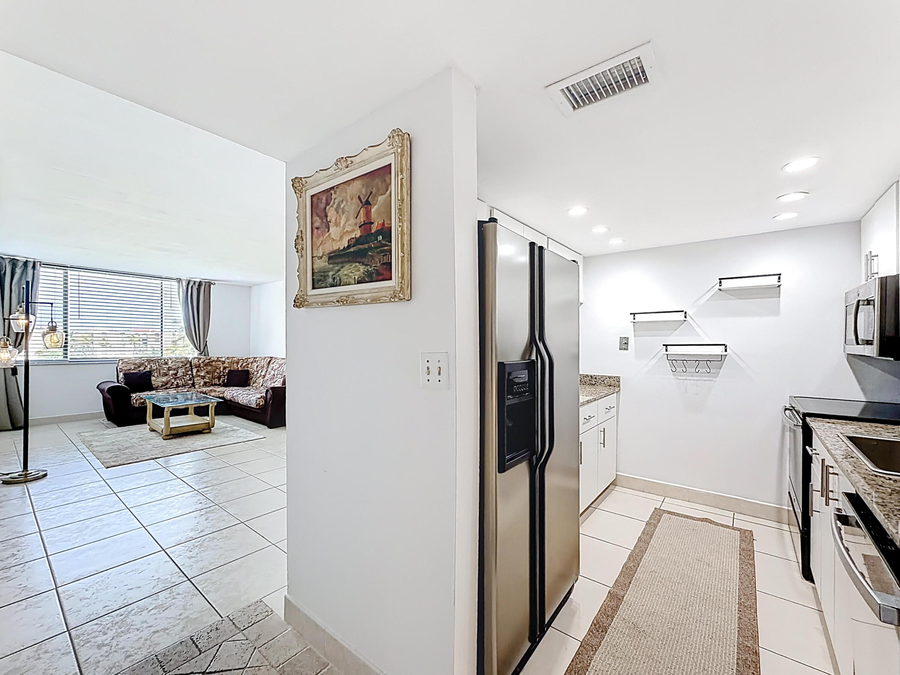 LAVERS DELRAY RACQUET CLUB CONDO - Residential