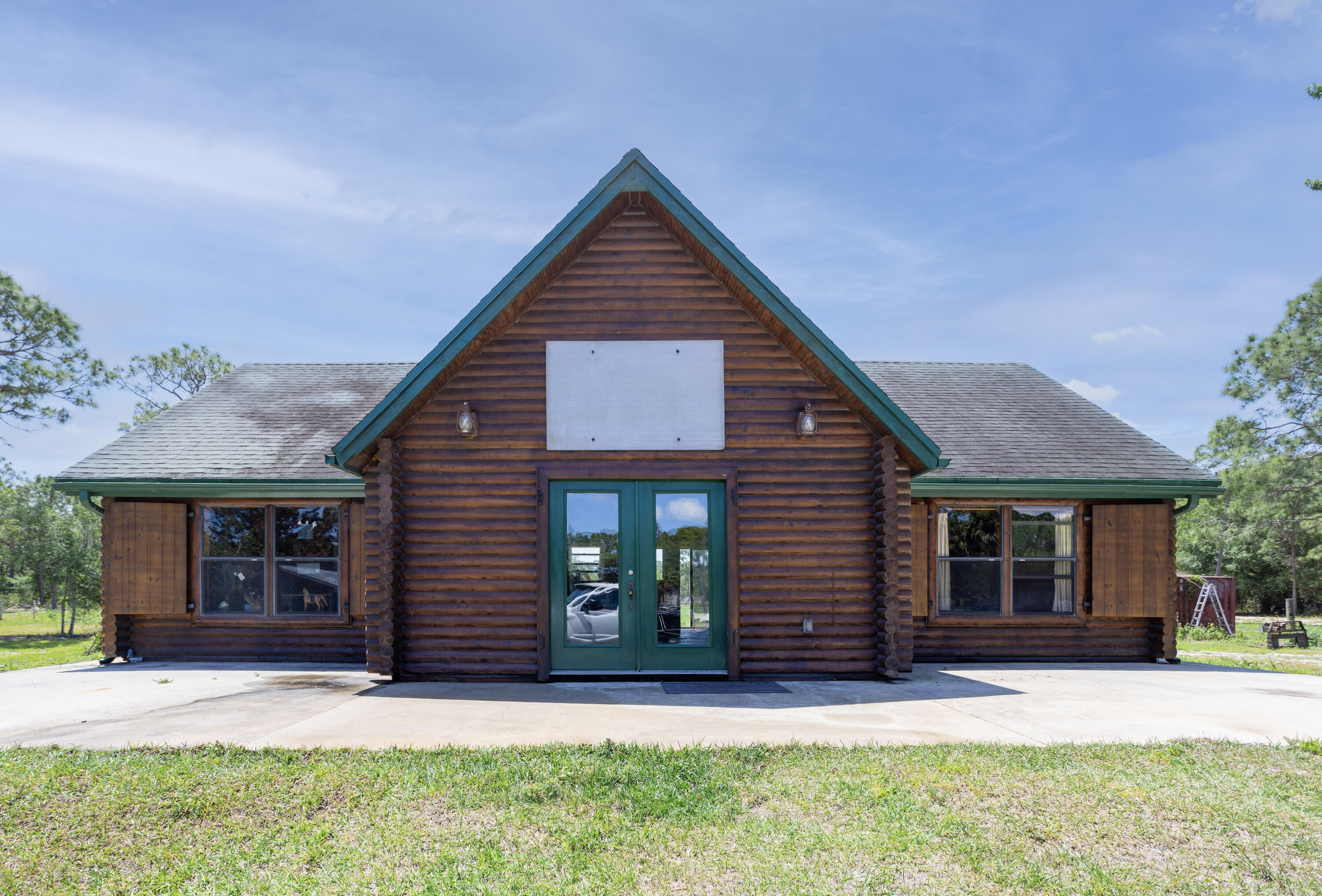 LADECA ACRES S/D UNREC SEC 32 - Residential