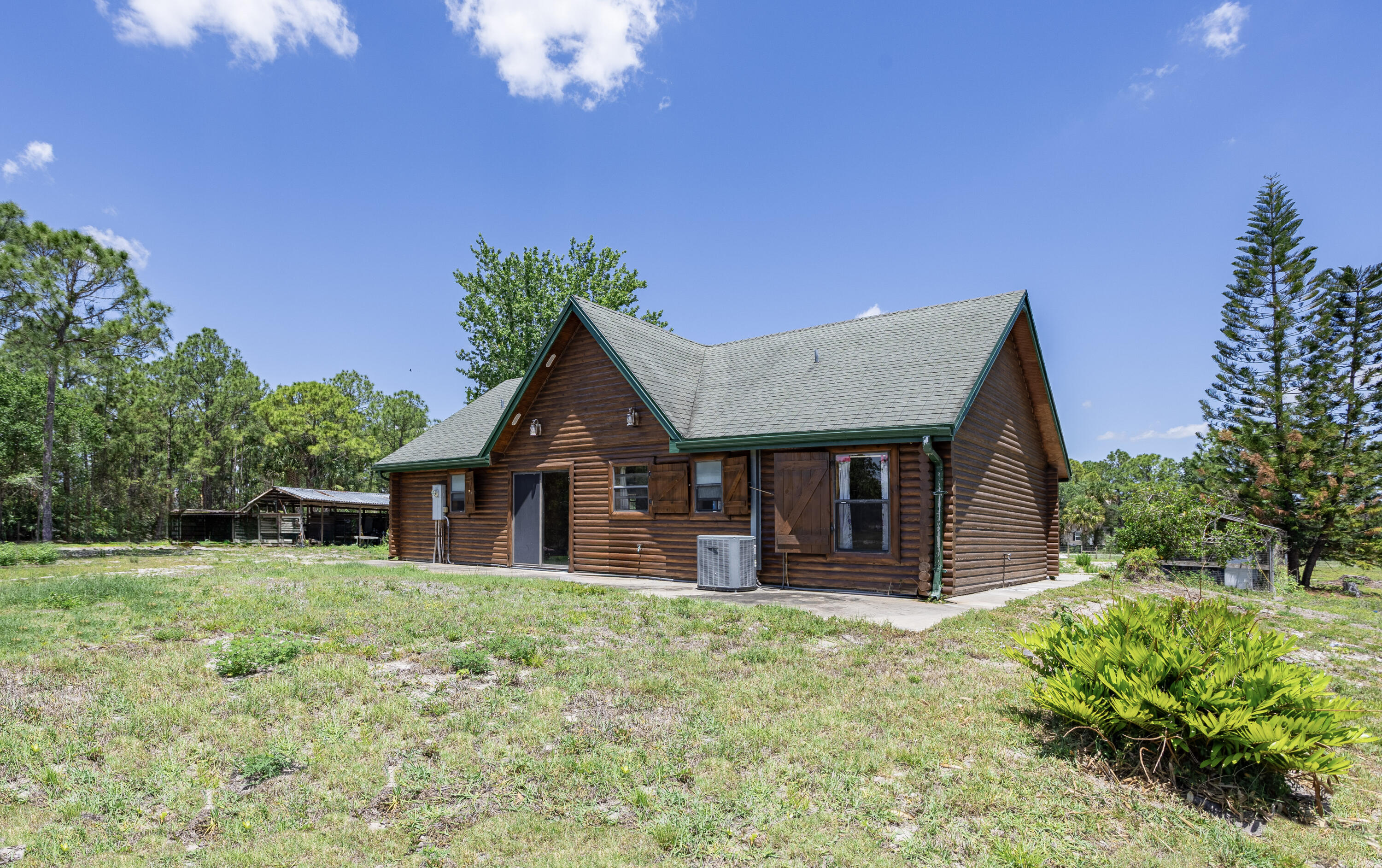LADECA ACRES S/D UNREC SEC 32 - Residential