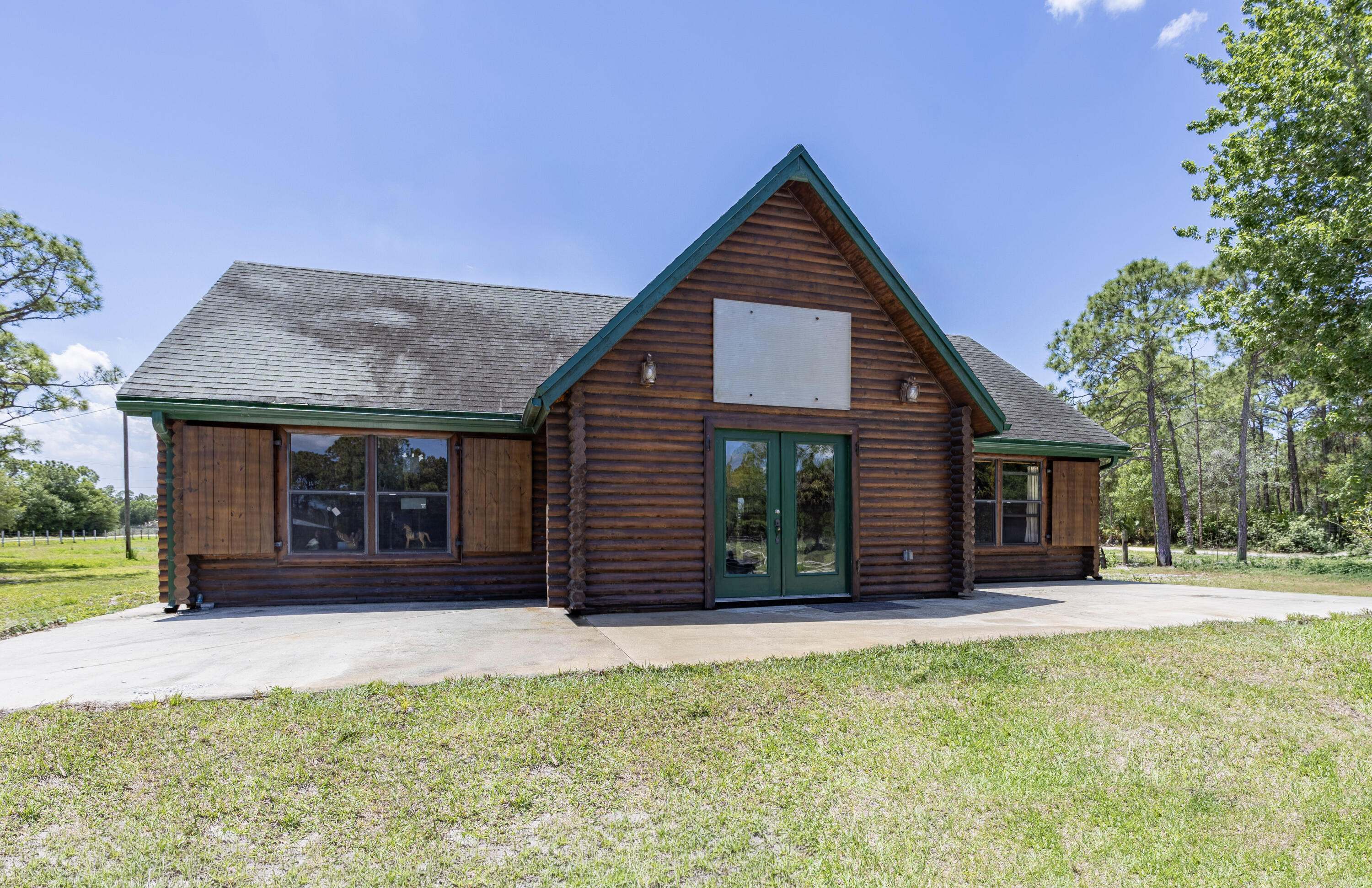 LADECA ACRES S/D UNREC SEC 32 - Residential