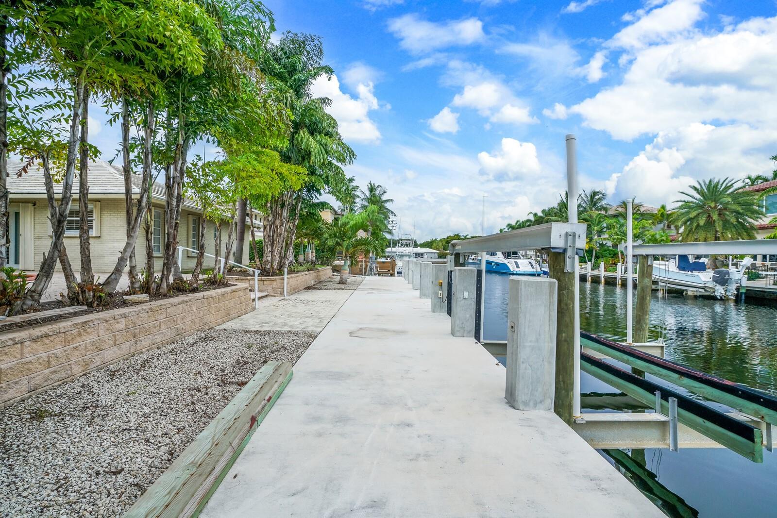VENETIAN ISLES 1ST SEC - Residential Lease