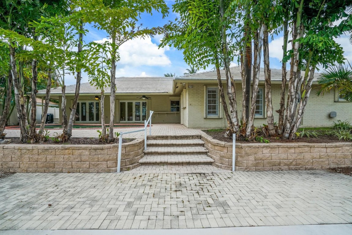 VENETIAN ISLES 1ST SEC - Residential Lease