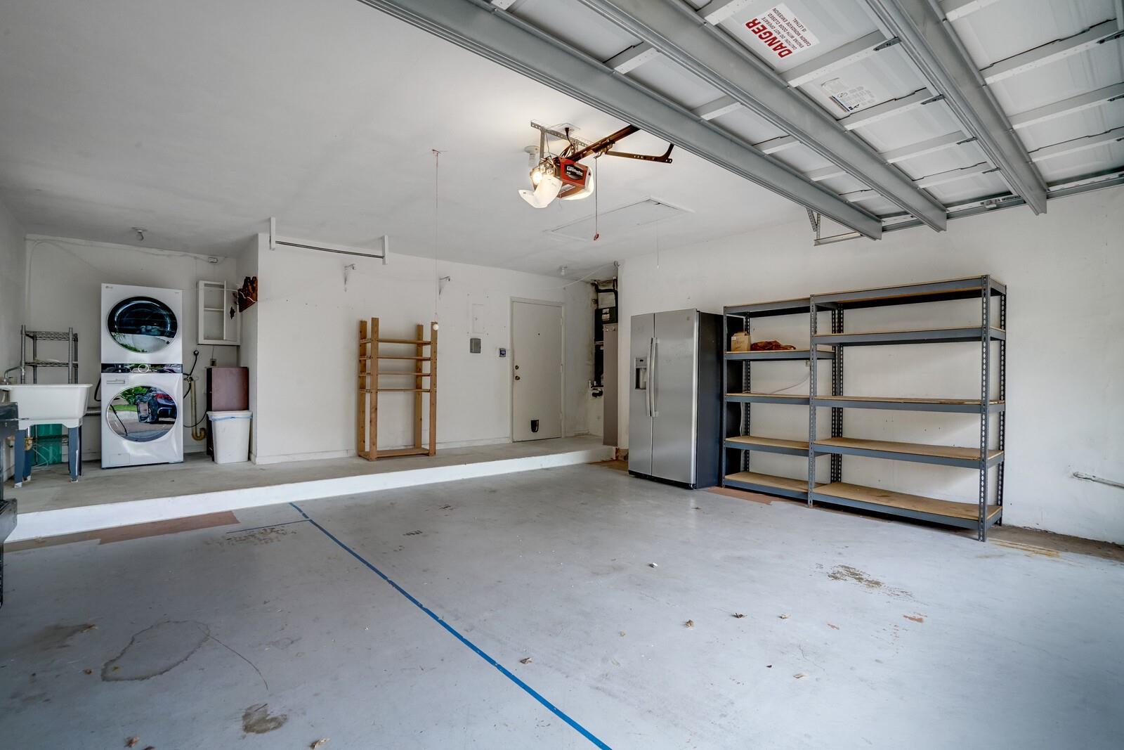 VENETIAN ISLES 1ST SEC - Residential Lease