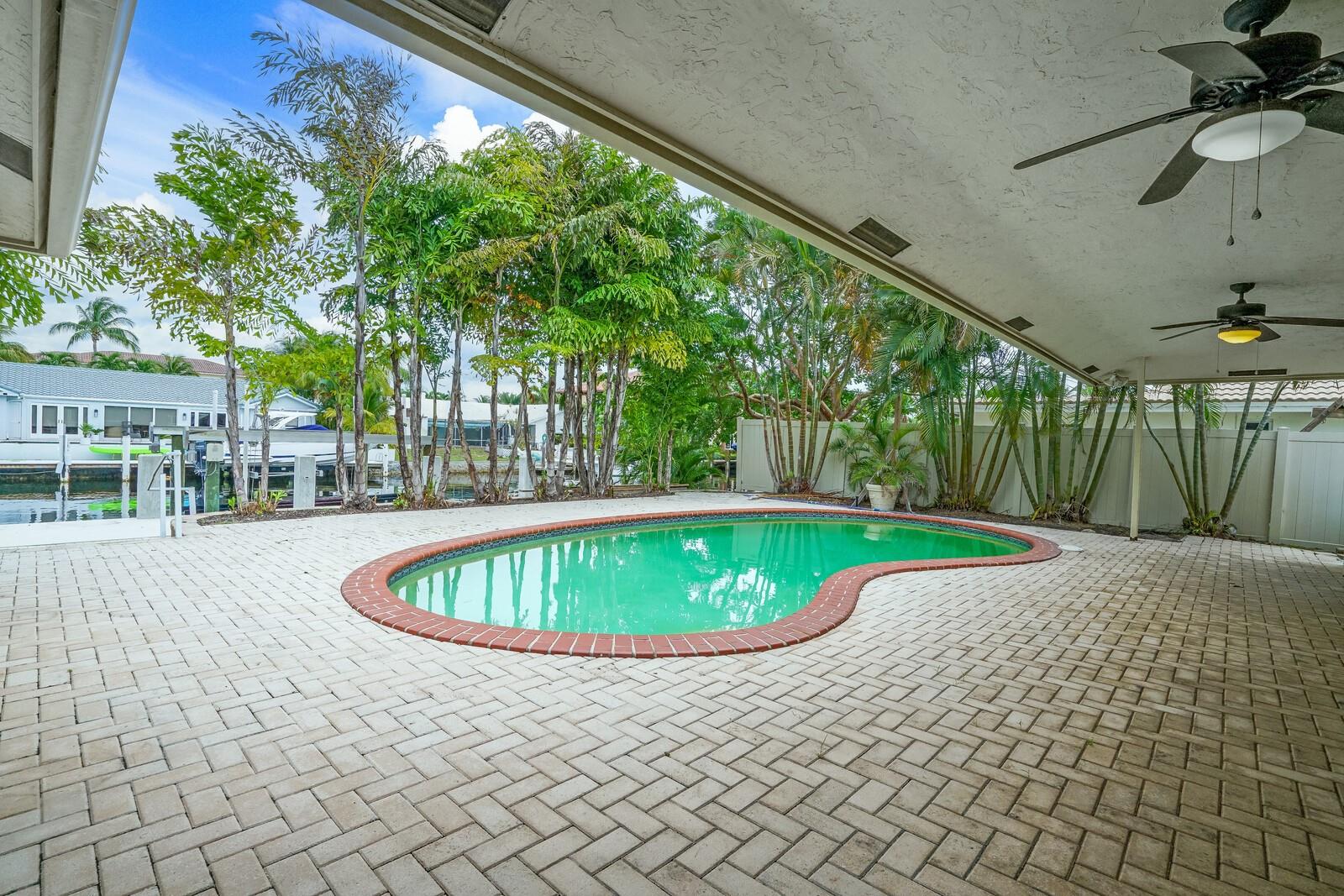 VENETIAN ISLES 1ST SEC - Residential Lease